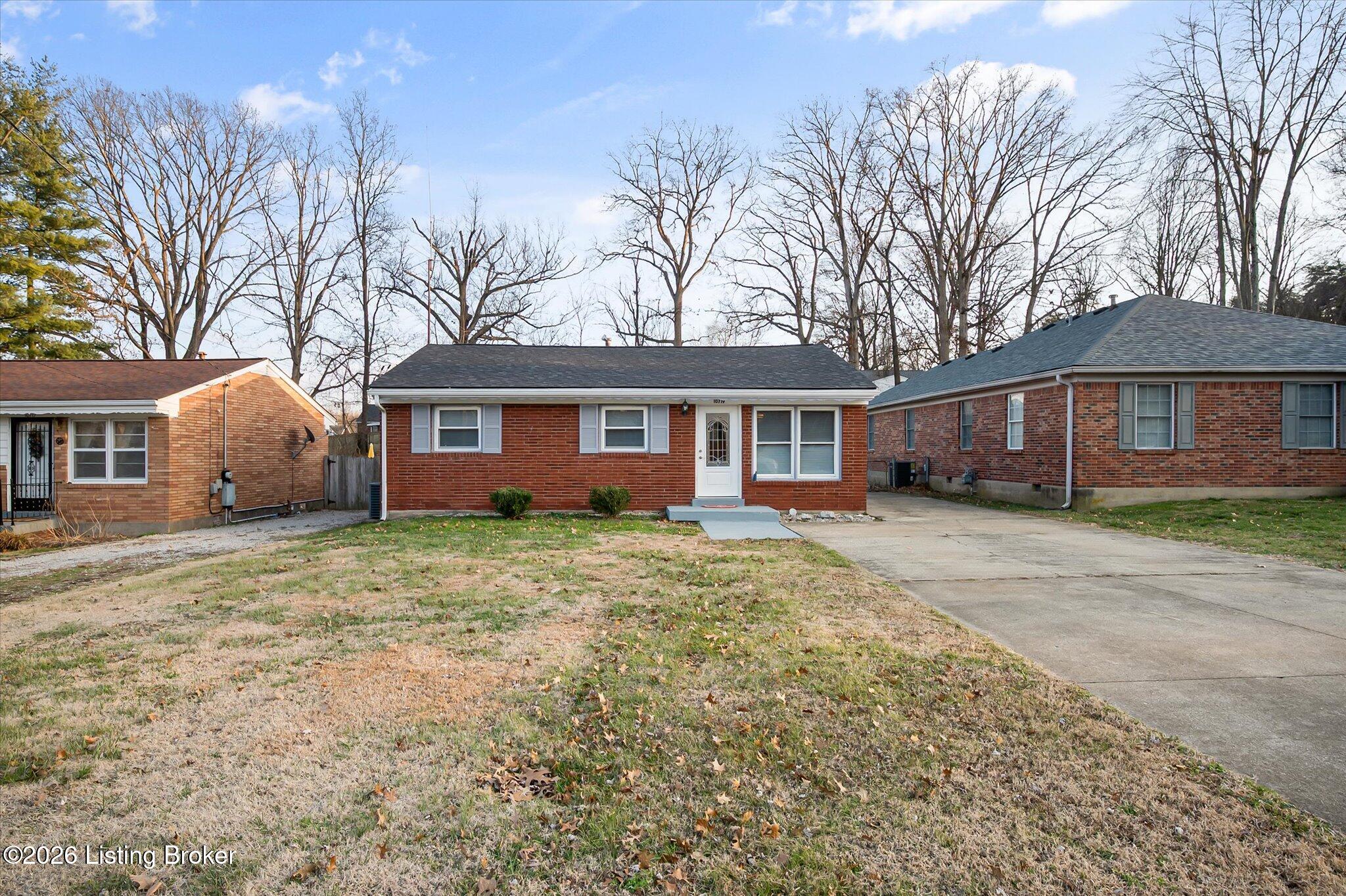 10719 Charlene Dr Property Photo 4