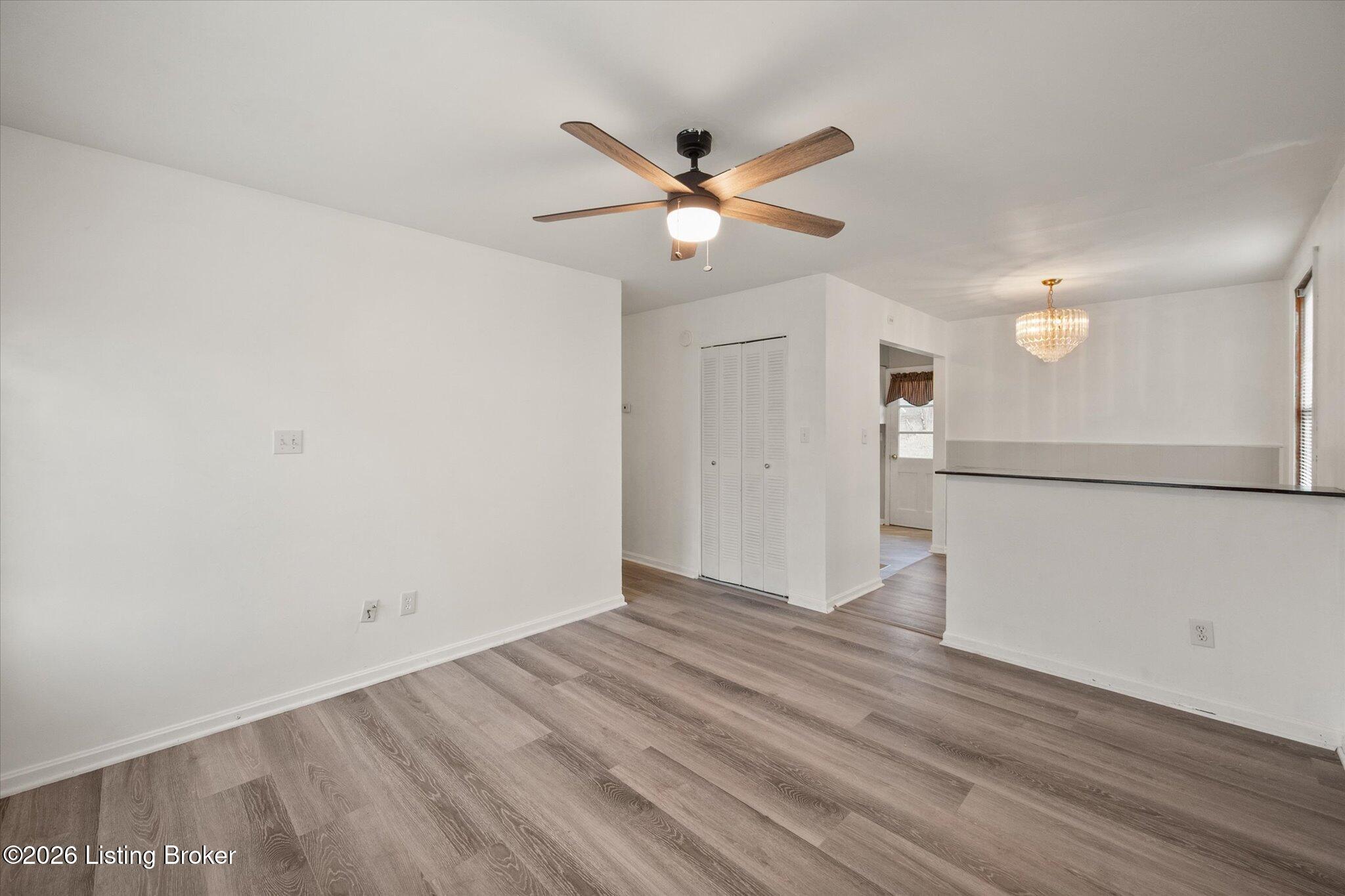 10719 Charlene Dr Property Photo 9