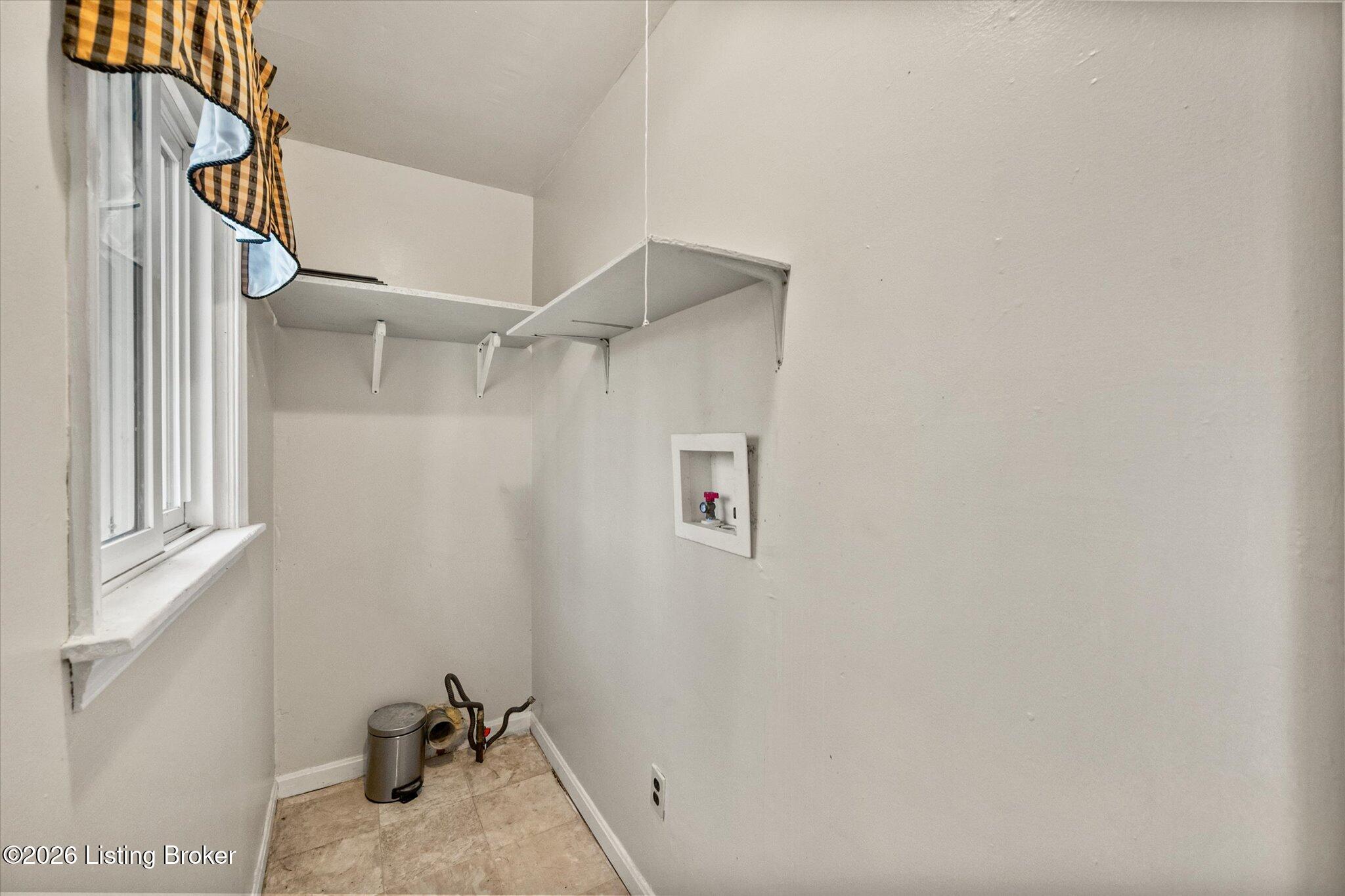 10719 Charlene Dr Property Photo 28