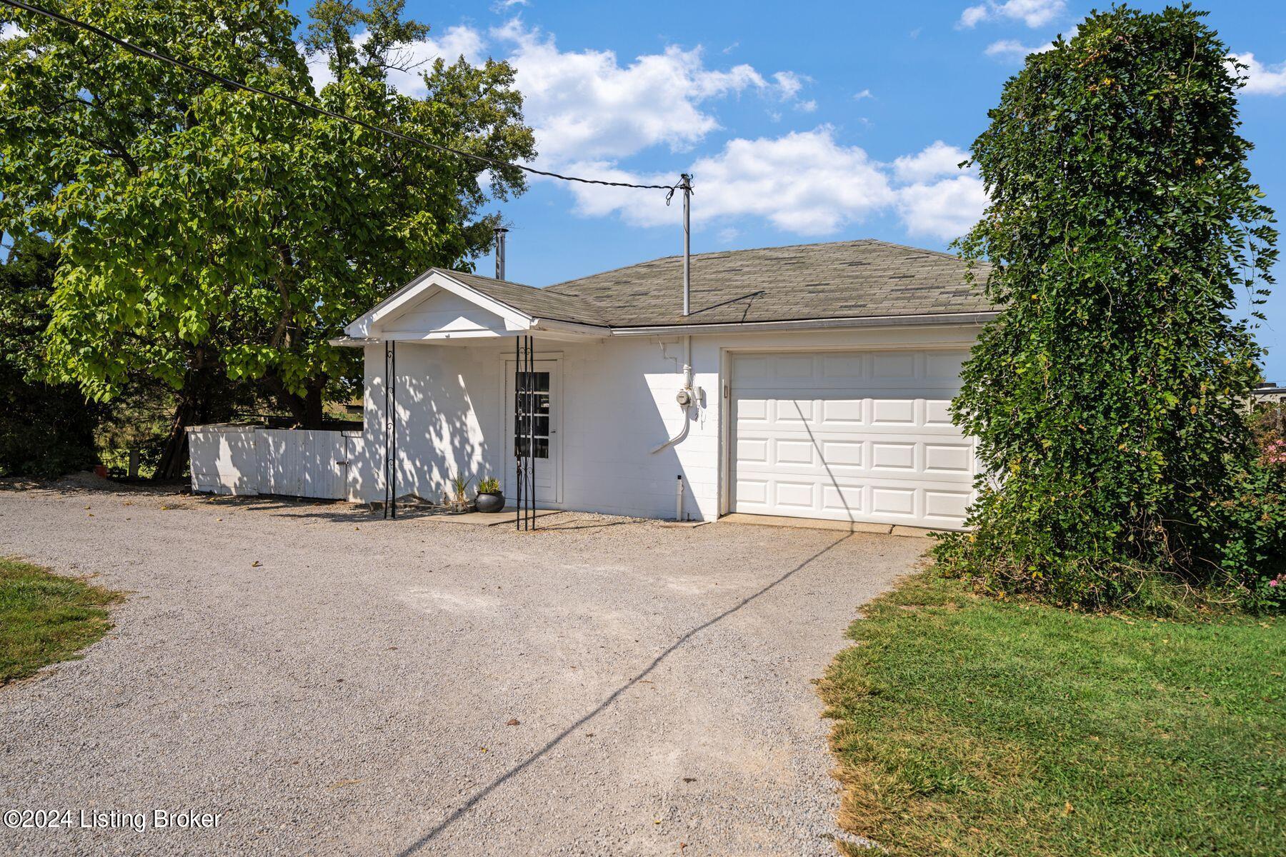610 Cedar Grove Rd Property Photo 9