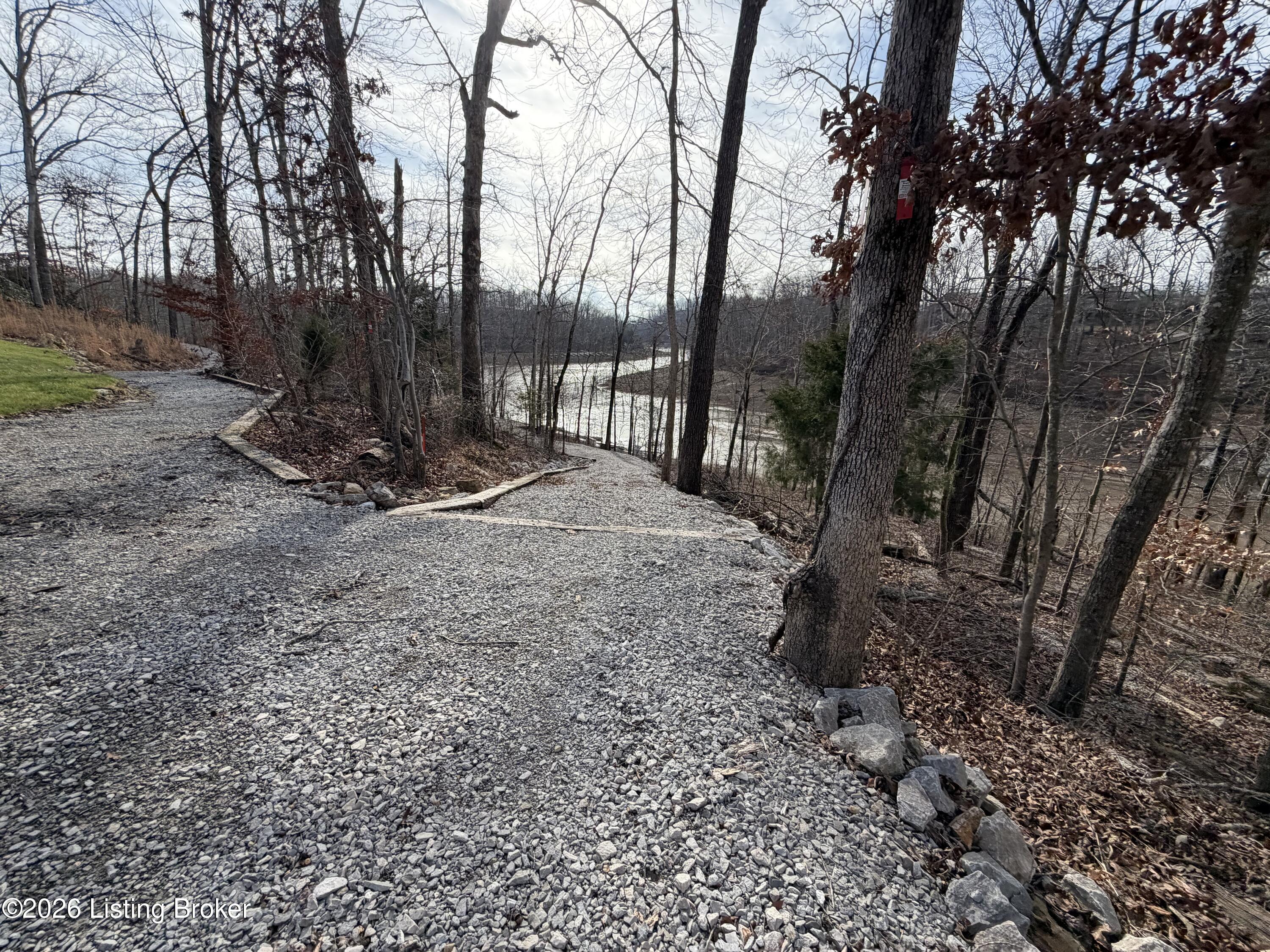 160 Moutardier Bay Dr Property Photo 8