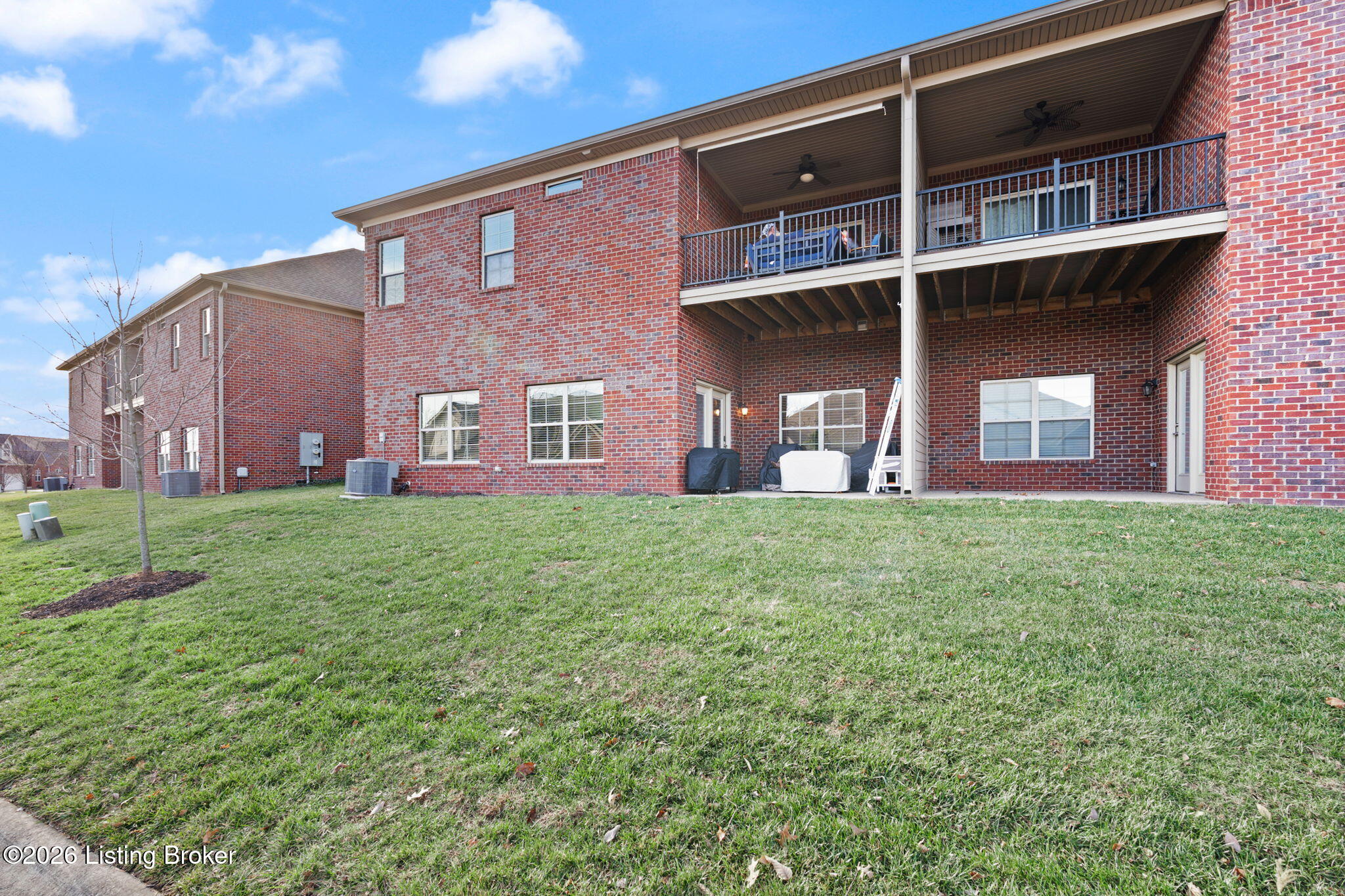 2000 Eagles Landing Dr Property Photo 7