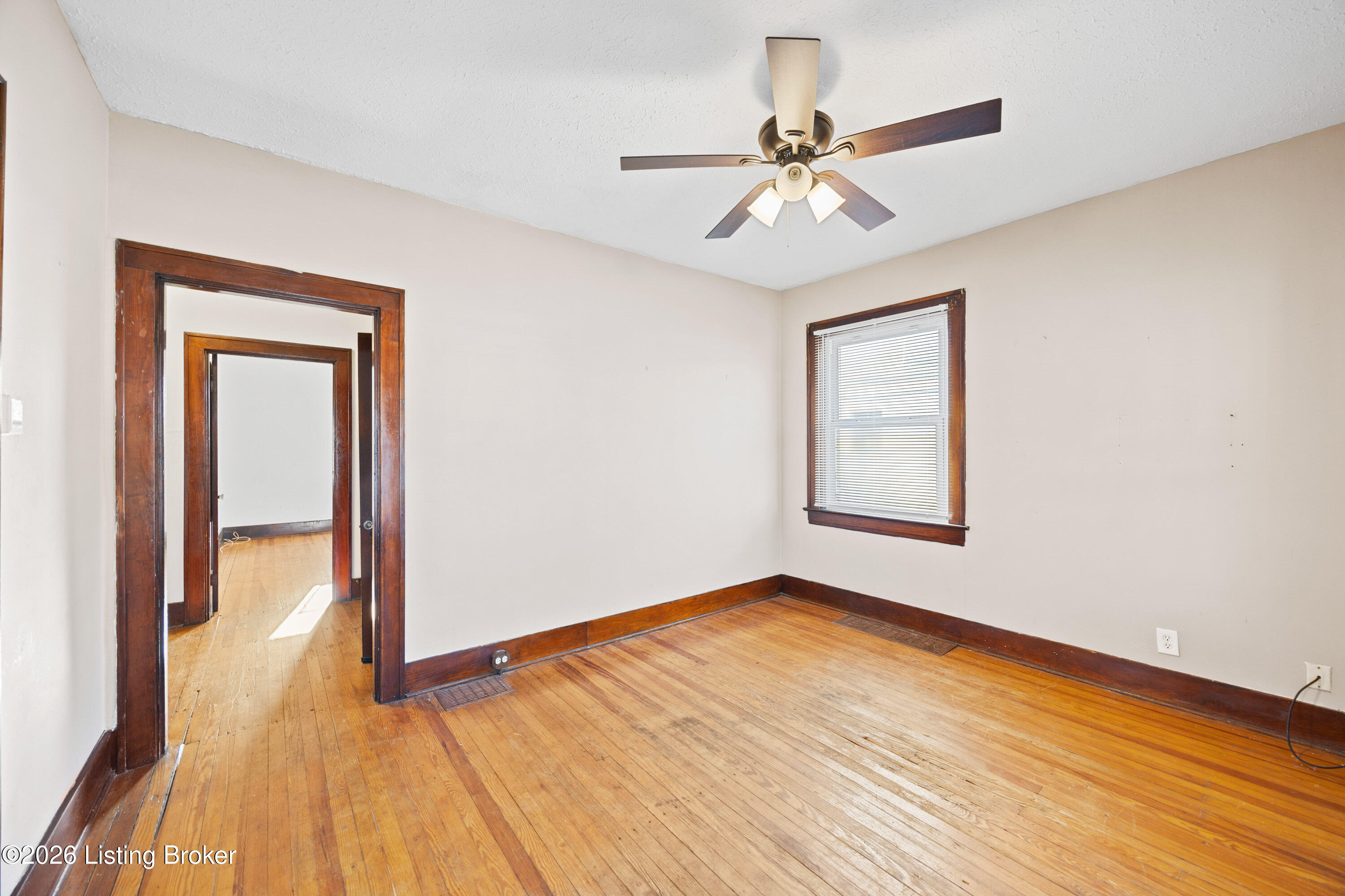 3235 Taylor Blvd Property Photo 4