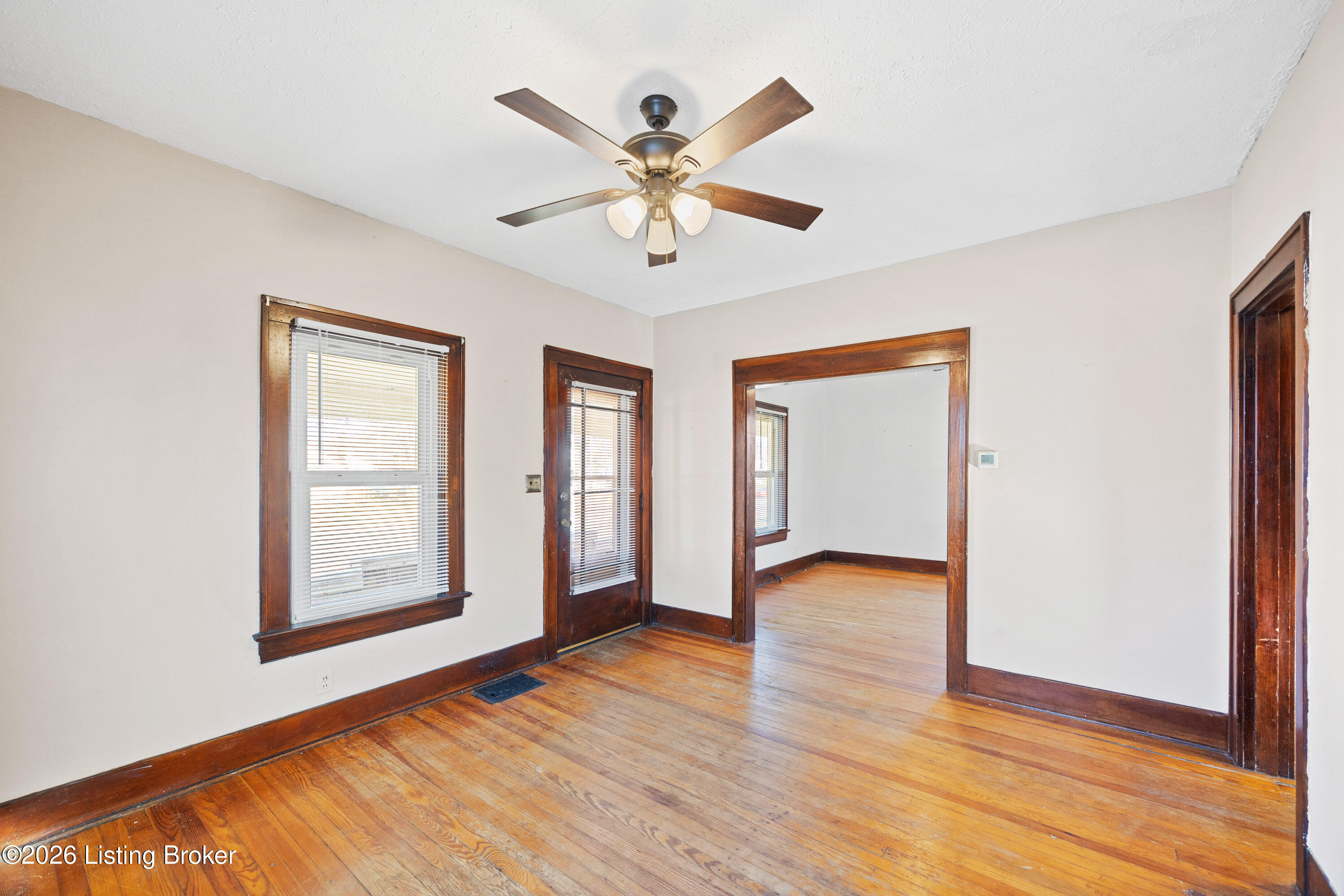 3235 Taylor Blvd Property Photo 6