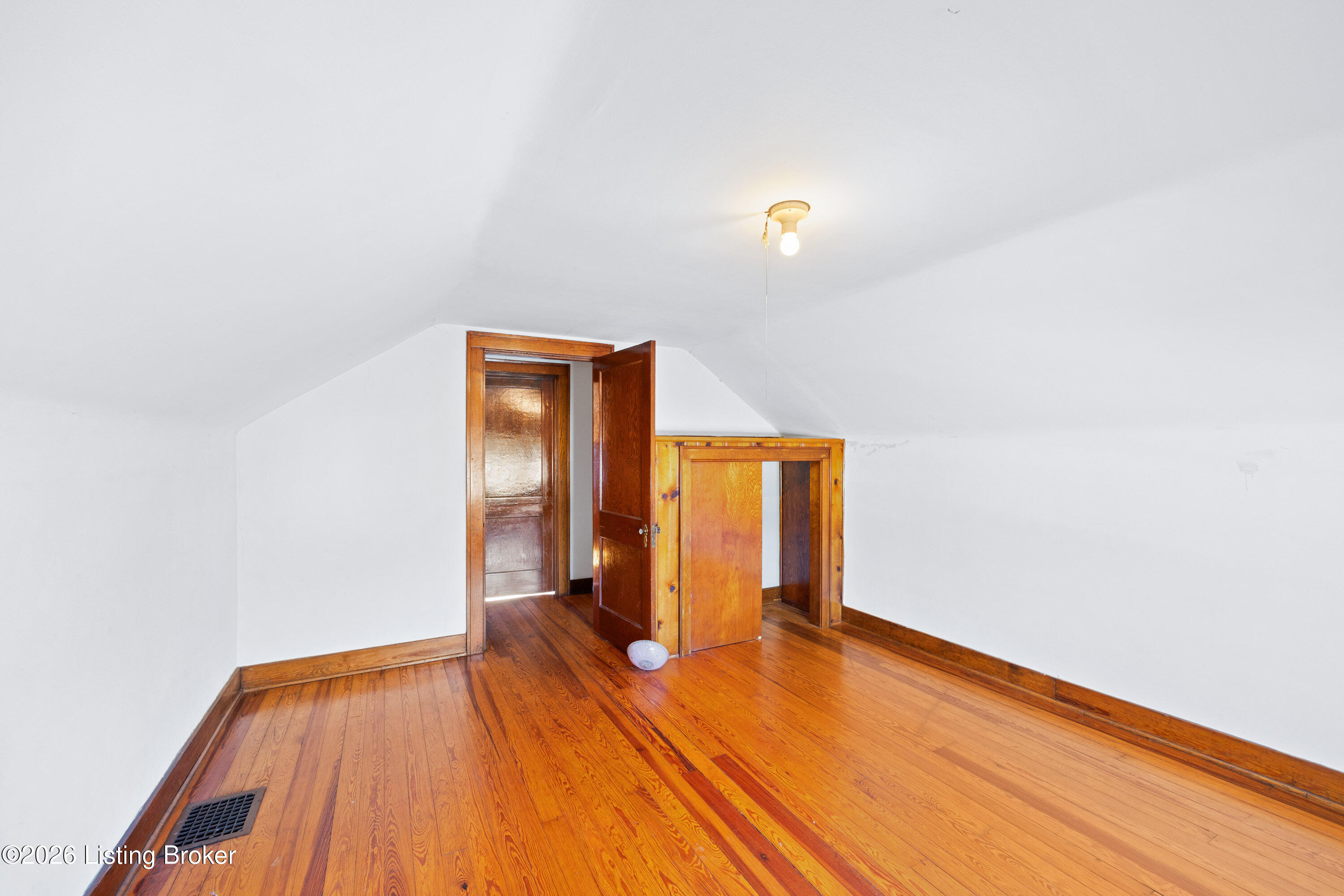 3235 Taylor Blvd Property Photo 19
