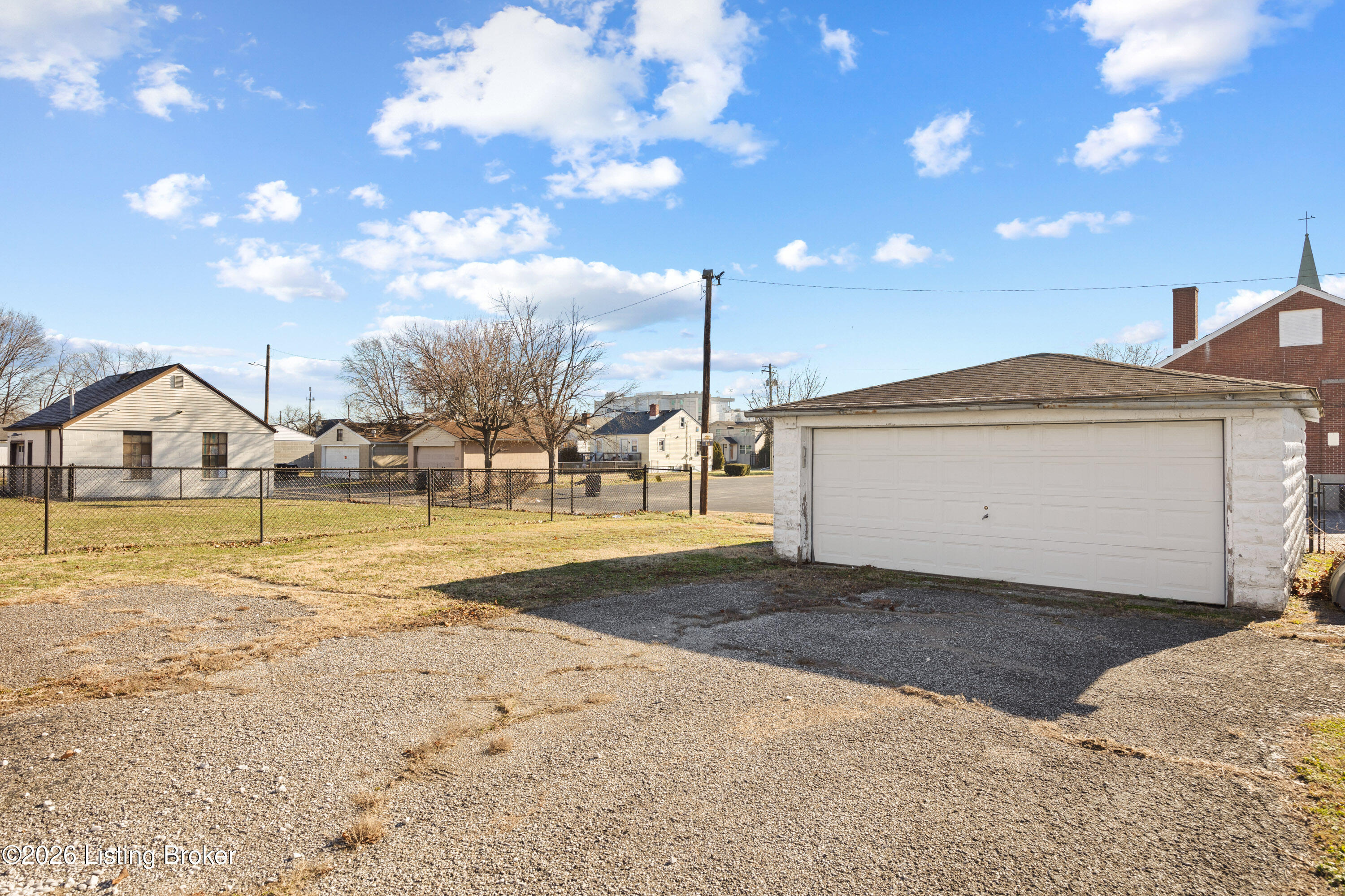3235 Taylor Blvd Property Photo 32