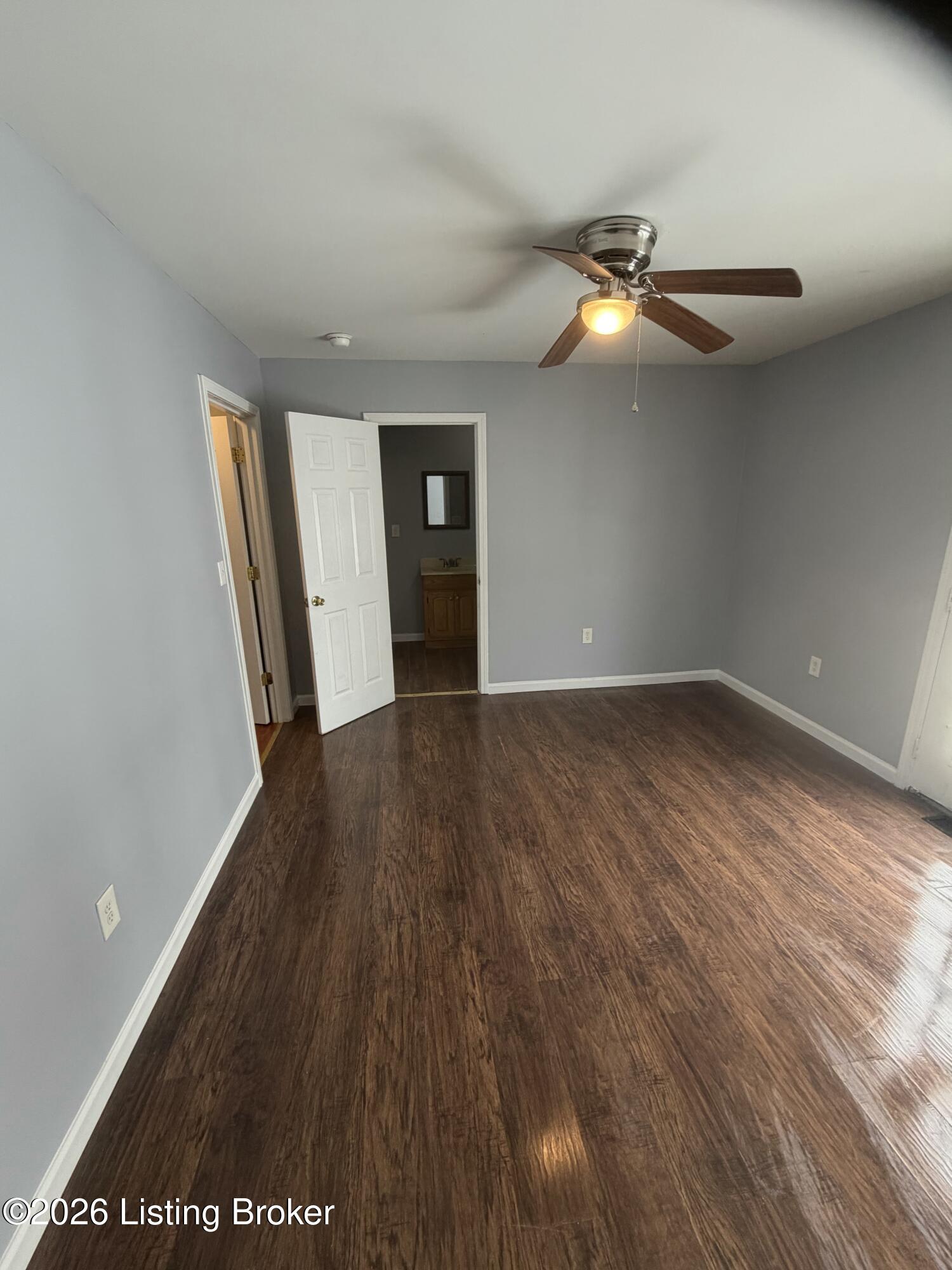 2506 Howard St Property Photo 14