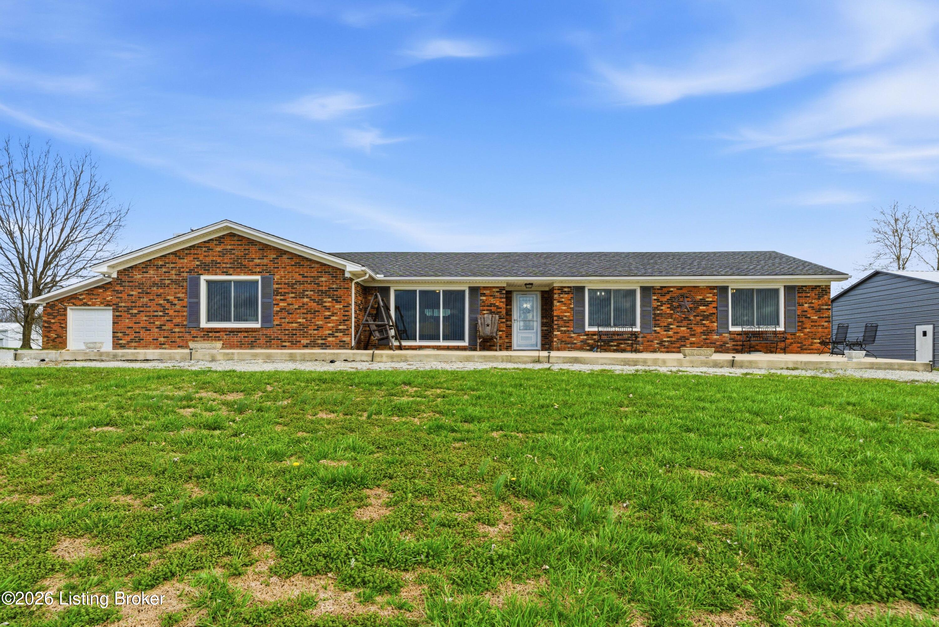 1582 Stringtown Rd Property Photo 1