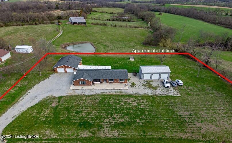1582 Stringtown Rd Property Photo 3
