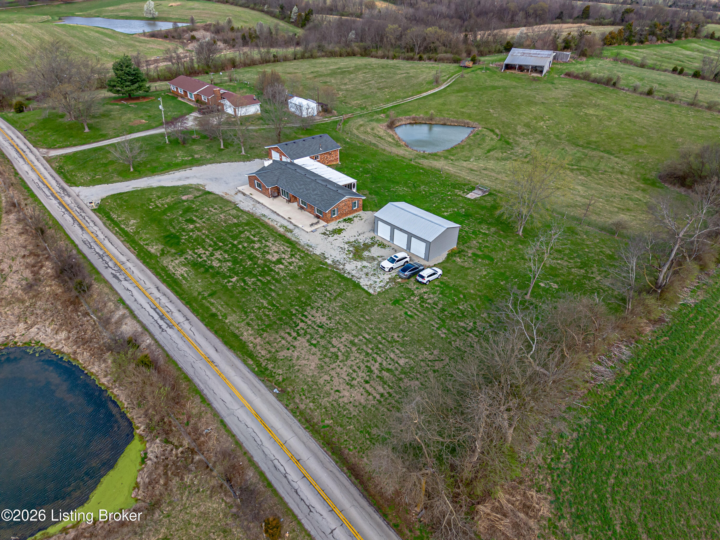 1582 Stringtown Rd Property Photo 11