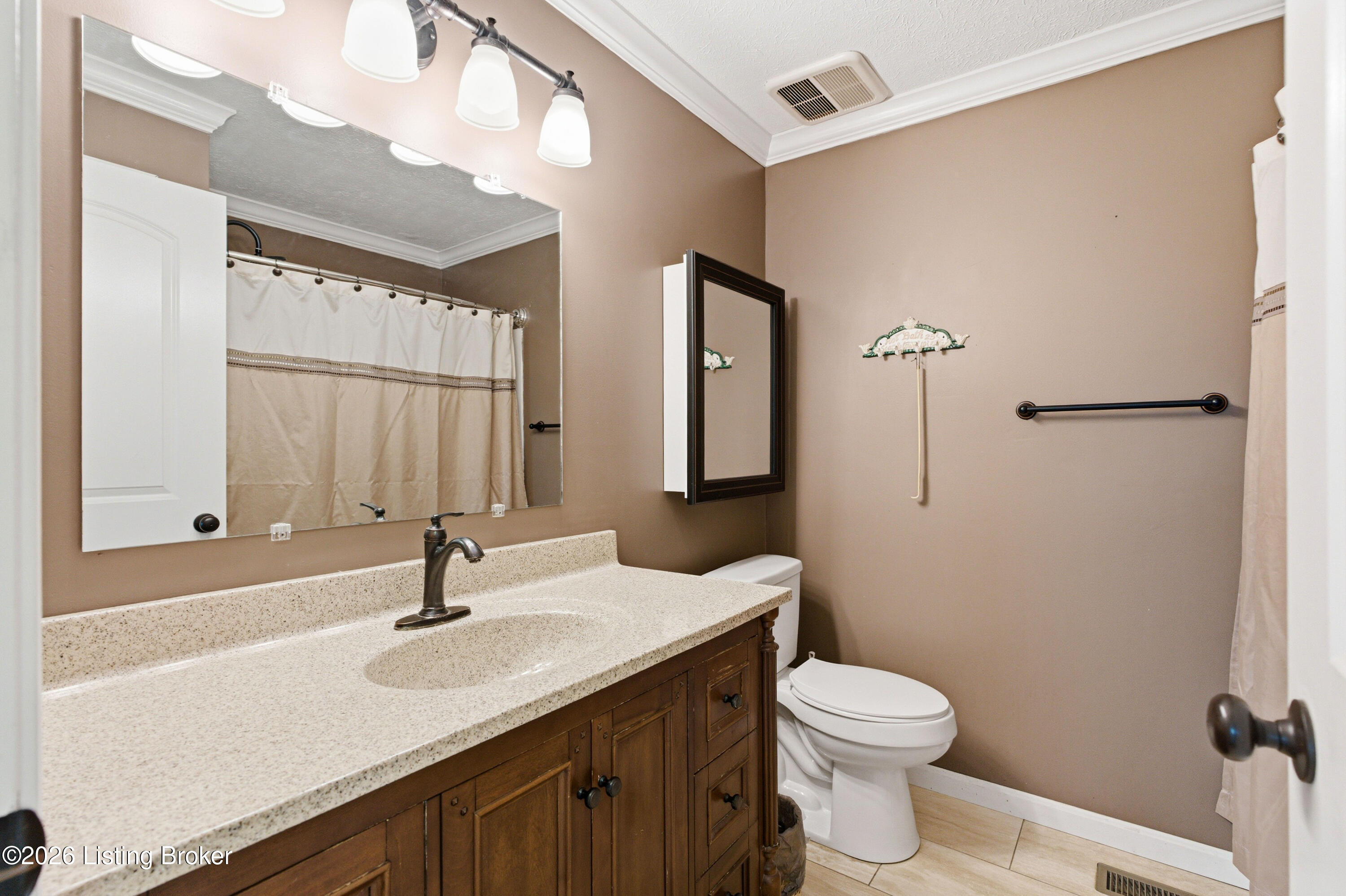 1582 Stringtown Rd Property Photo 29
