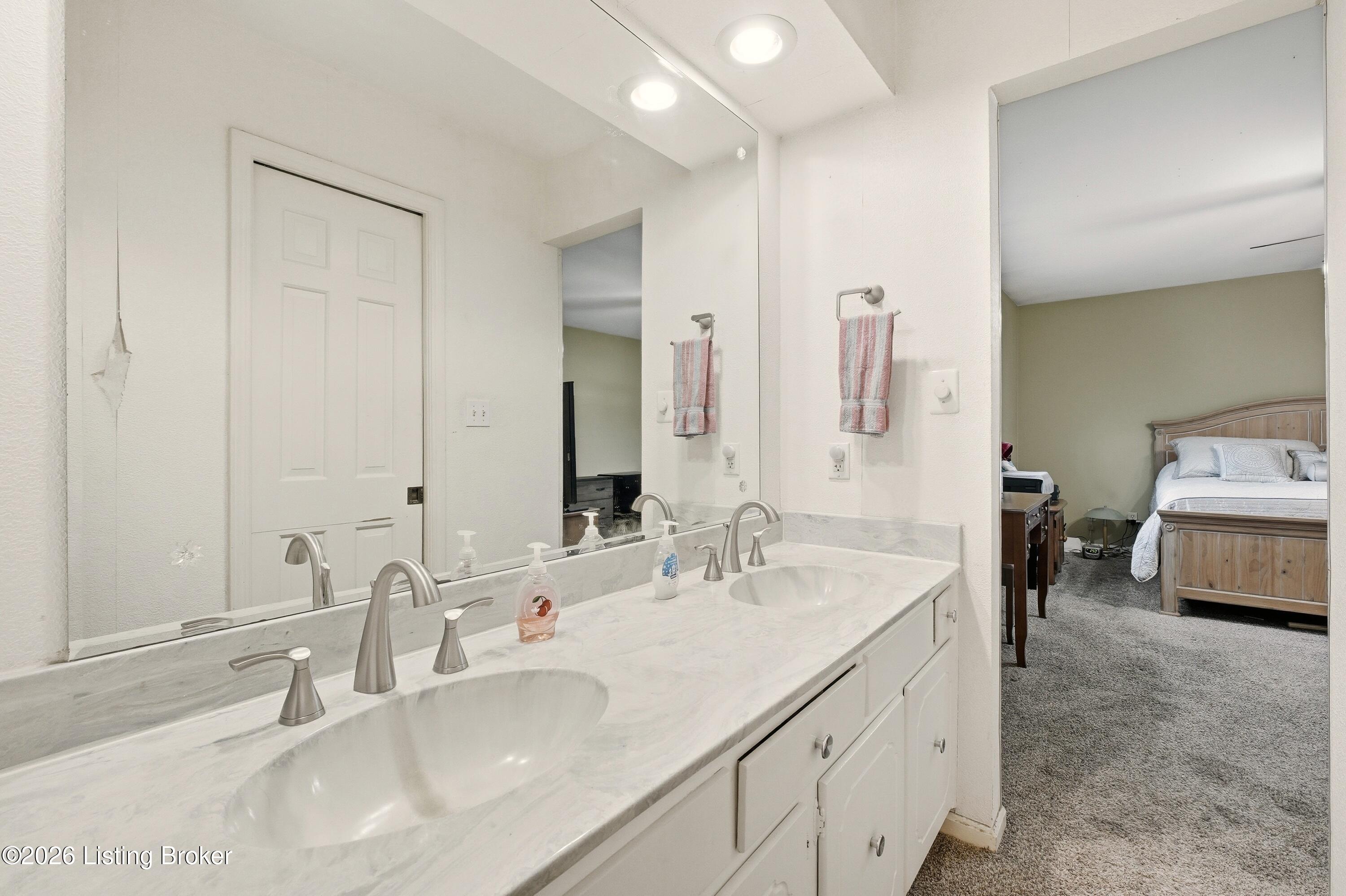 10501 Lawrencekirk Ct Property Photo 27