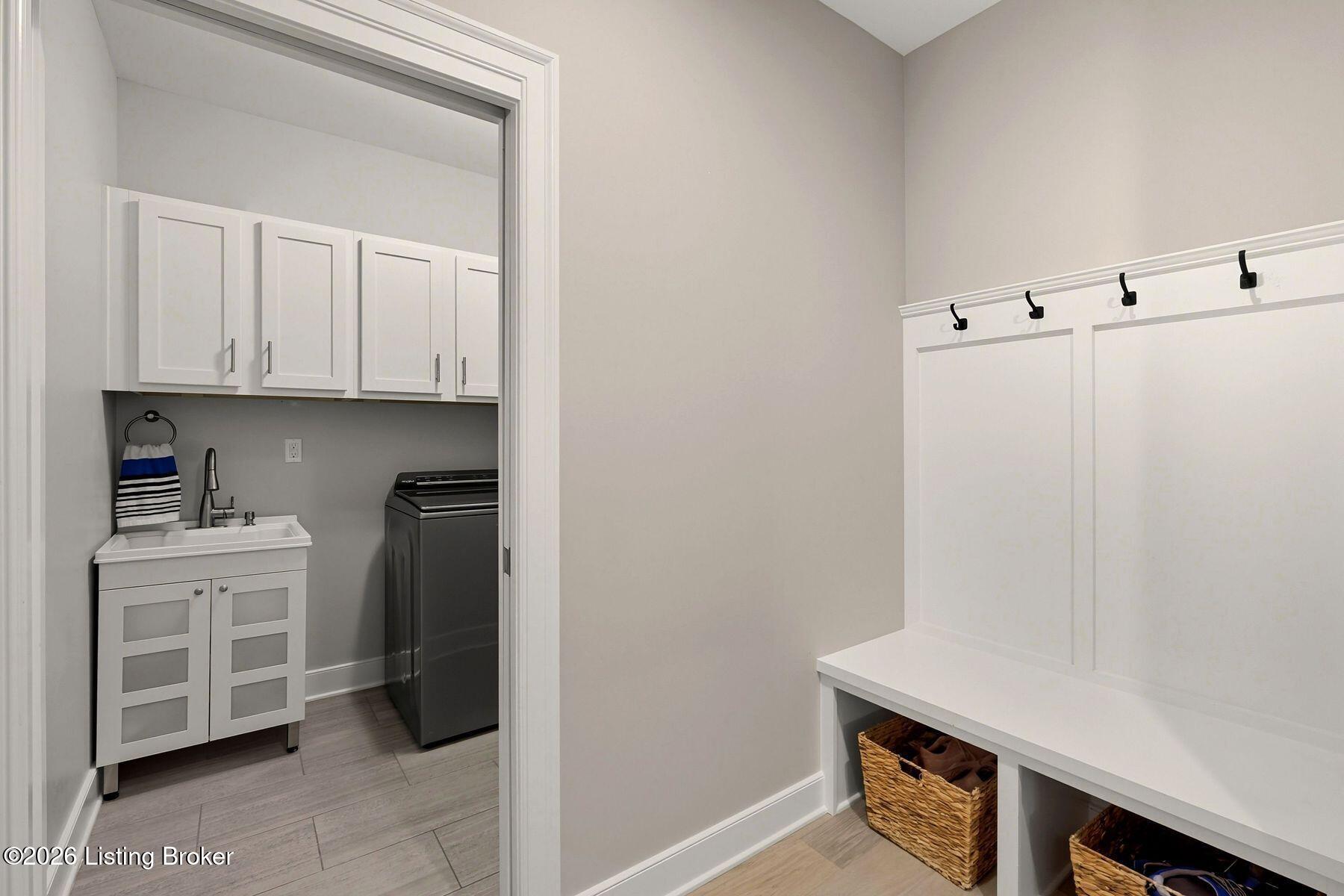 7505 Lone Oak Ct Property Photo 8