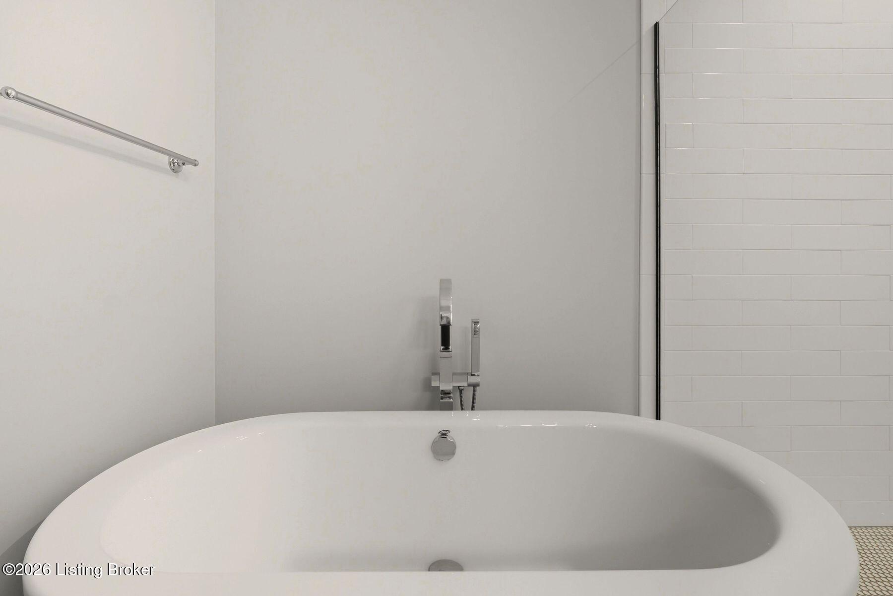 7505 Lone Oak Ct Property Photo 28