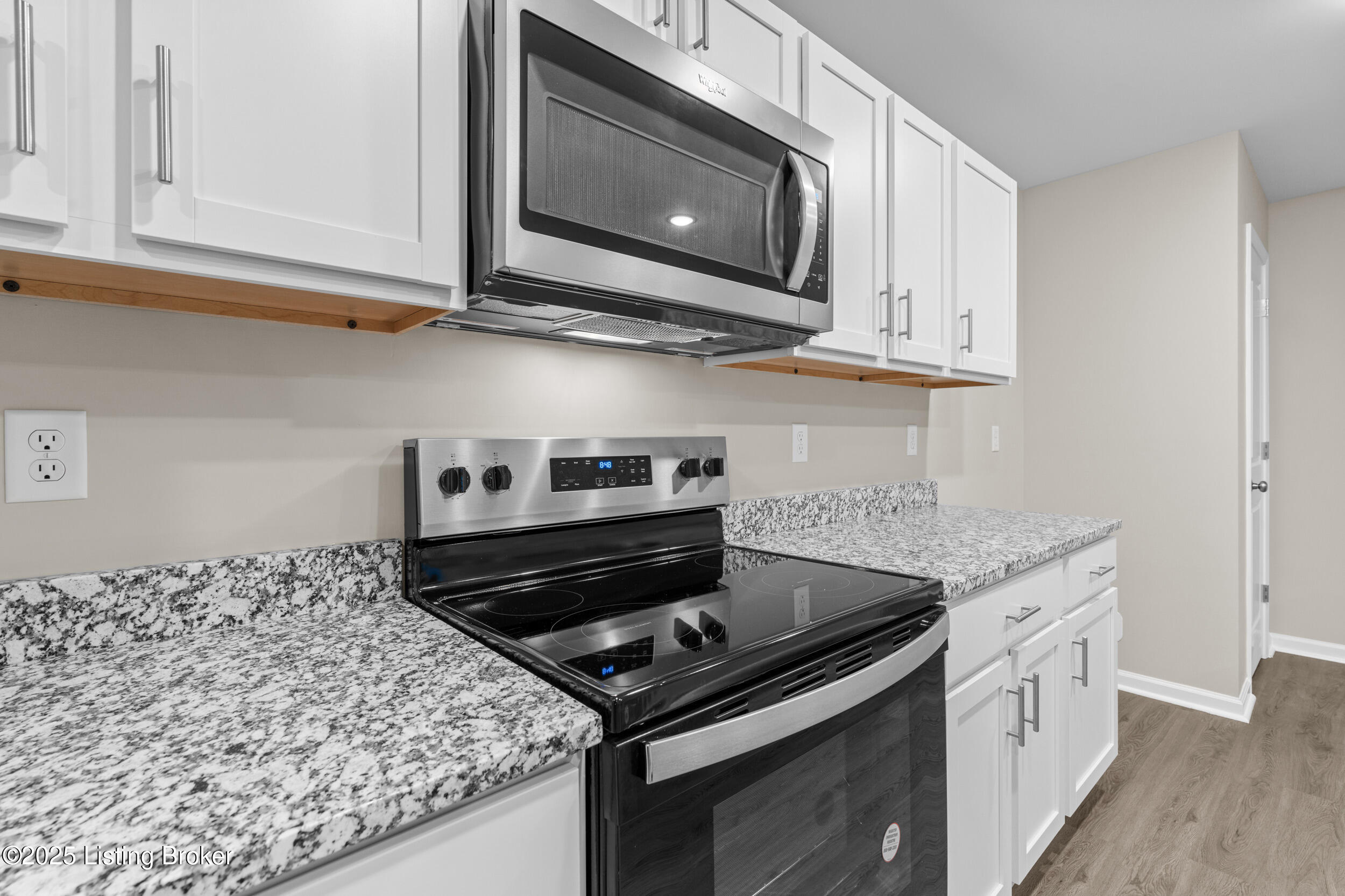 3208 Maldon Ct Property Photo 6