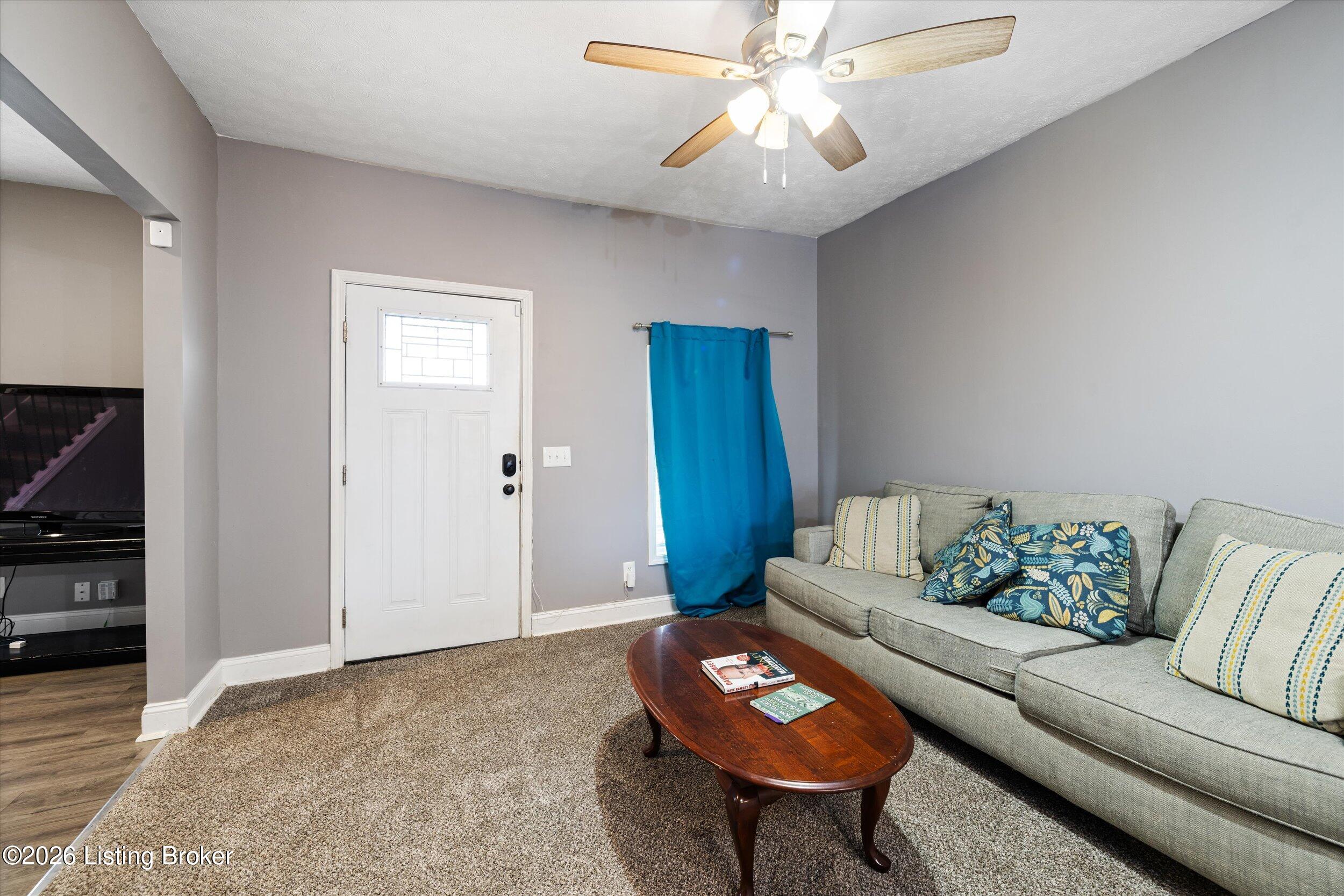 1109 Brookline Ave Property Photo 7