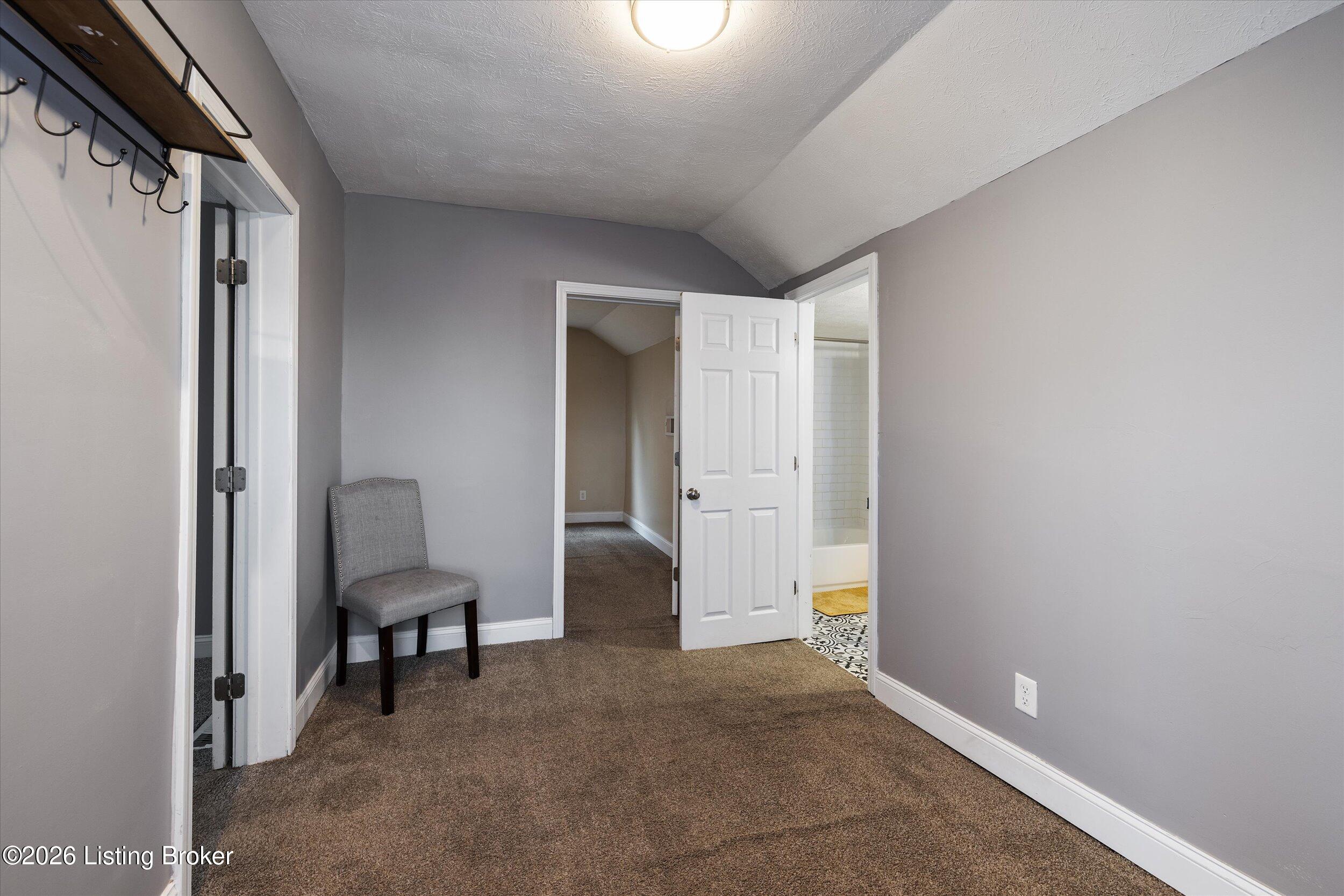 1109 Brookline Ave Property Photo 20