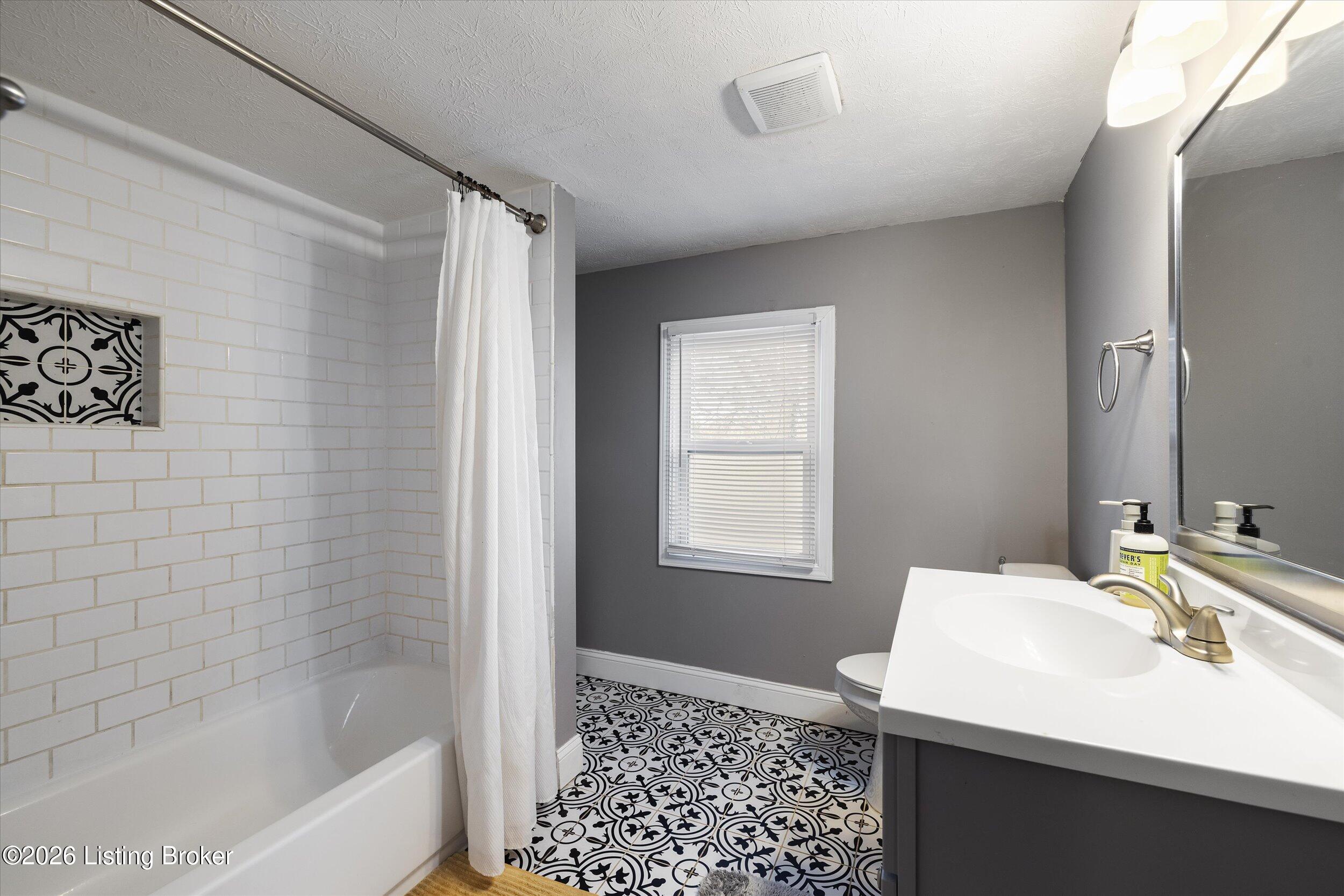 1109 Brookline Ave Property Photo 27