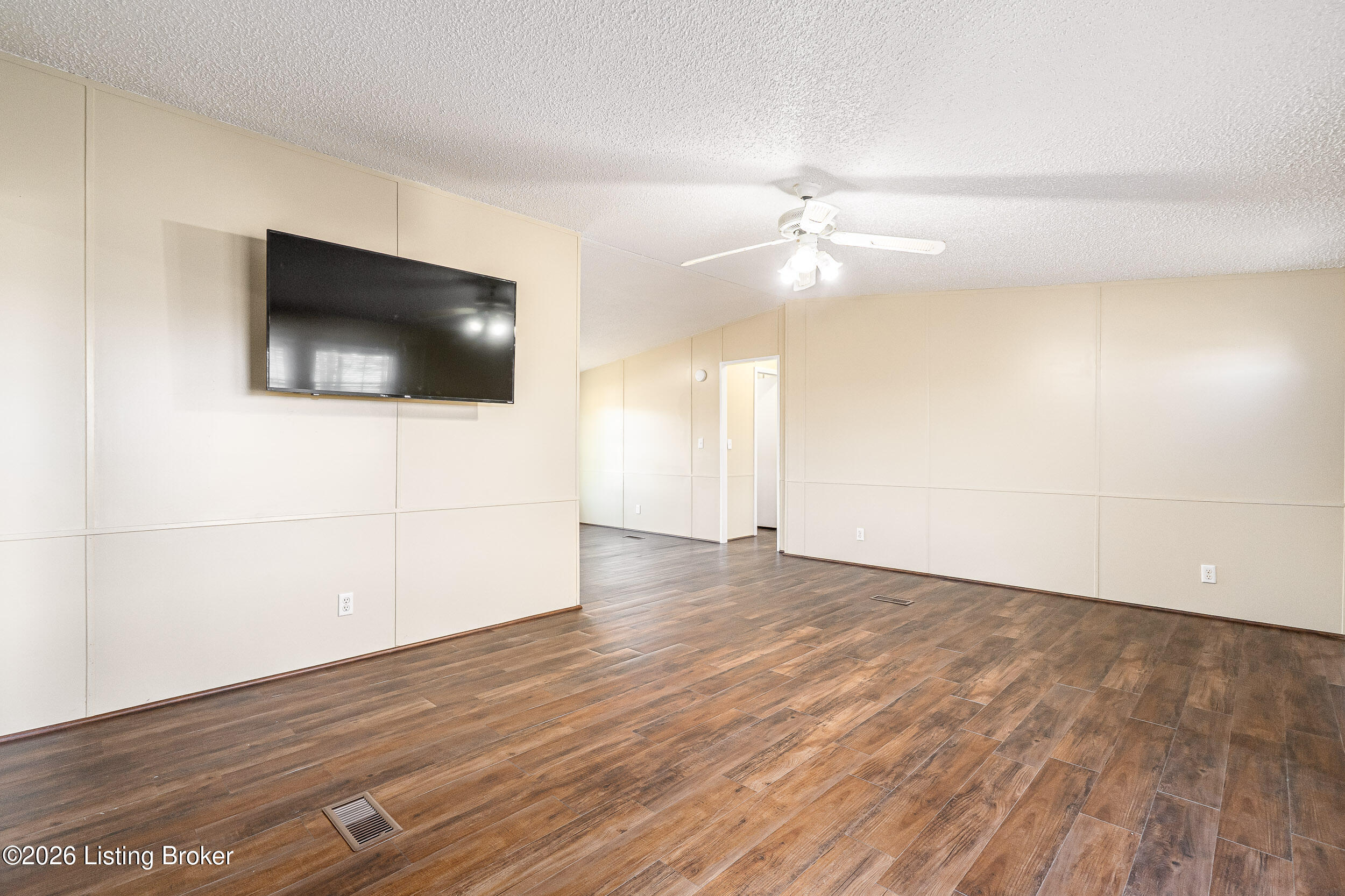 672 Whickerville Rd Property Photo 4
