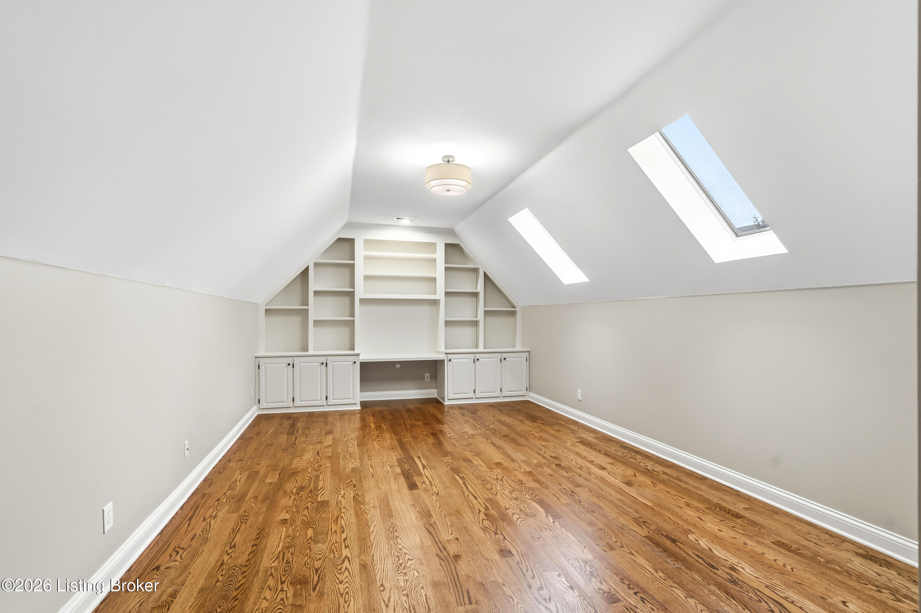 7502 Wycliffe Ct Property Photo 48