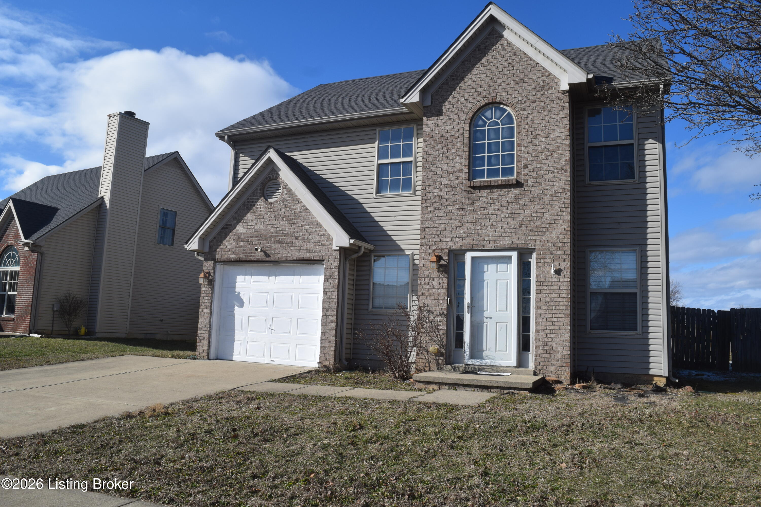 115 Victor Pl Property Photo 1