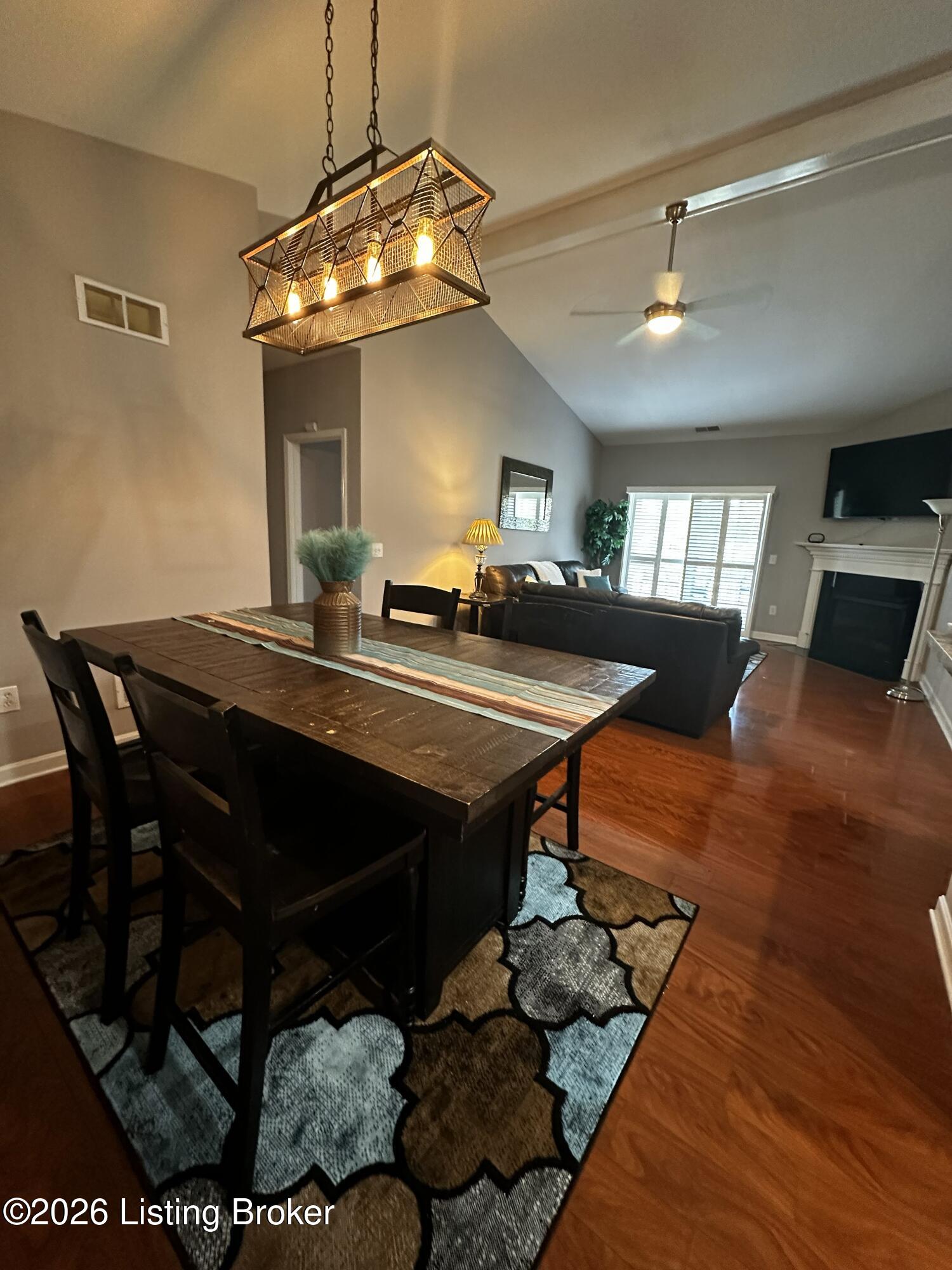 1707364 Property Photo 4