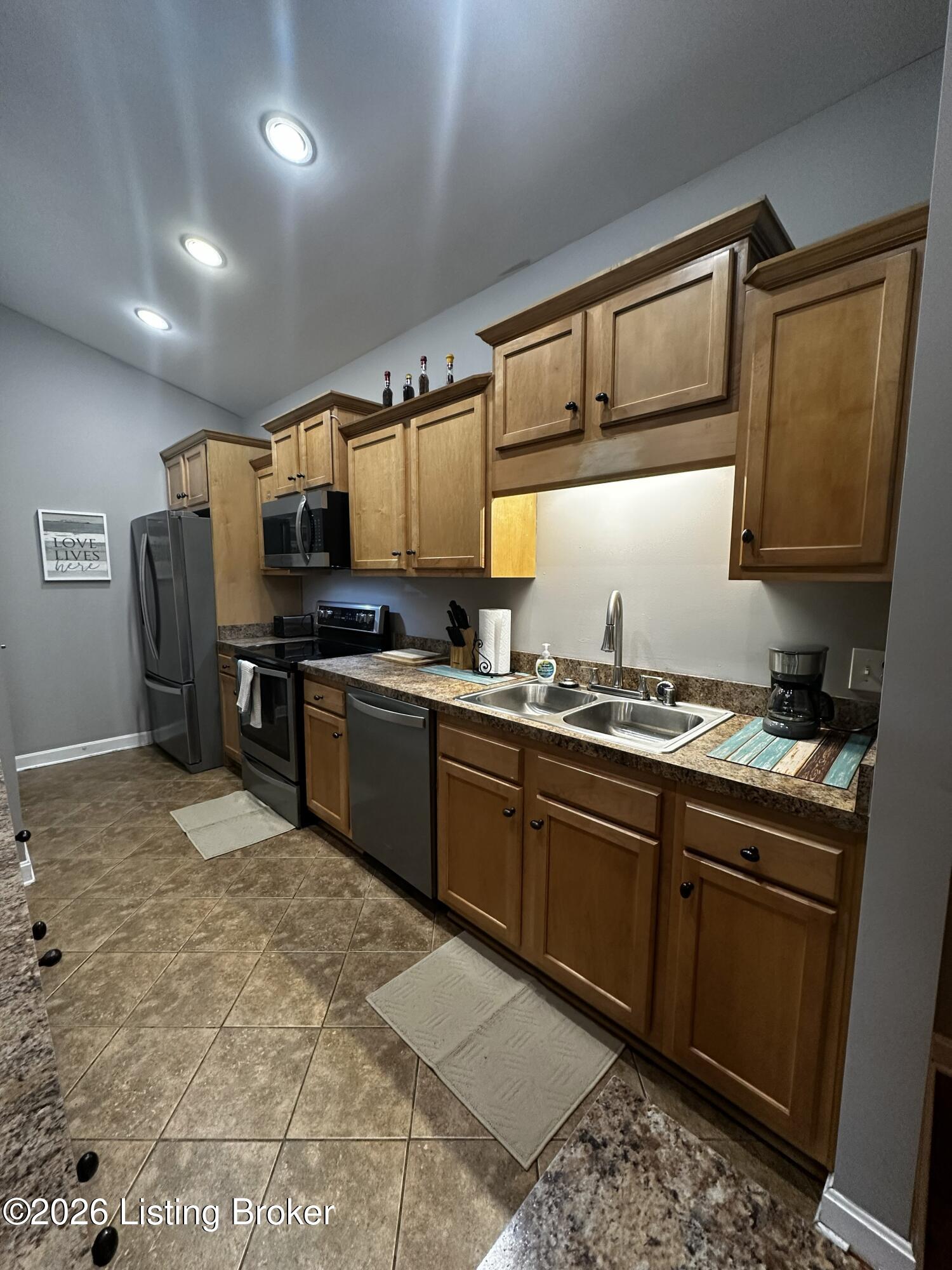 1707364 Property Photo 6