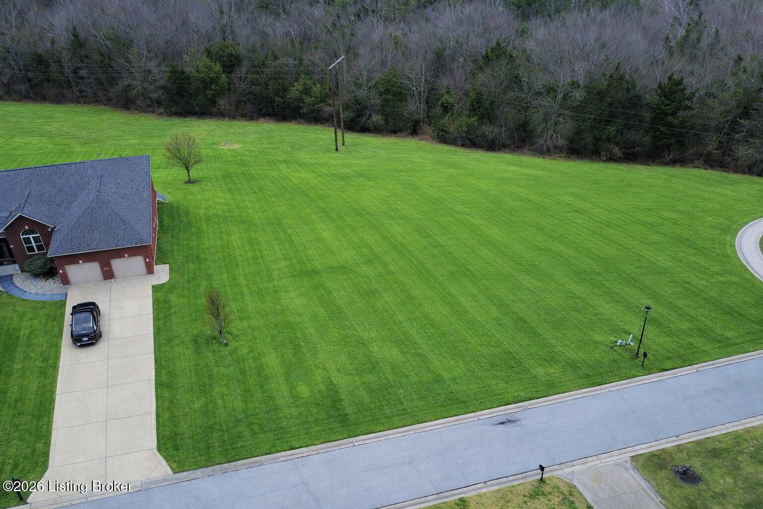 121 Lynnwood Dr Property Photo 4