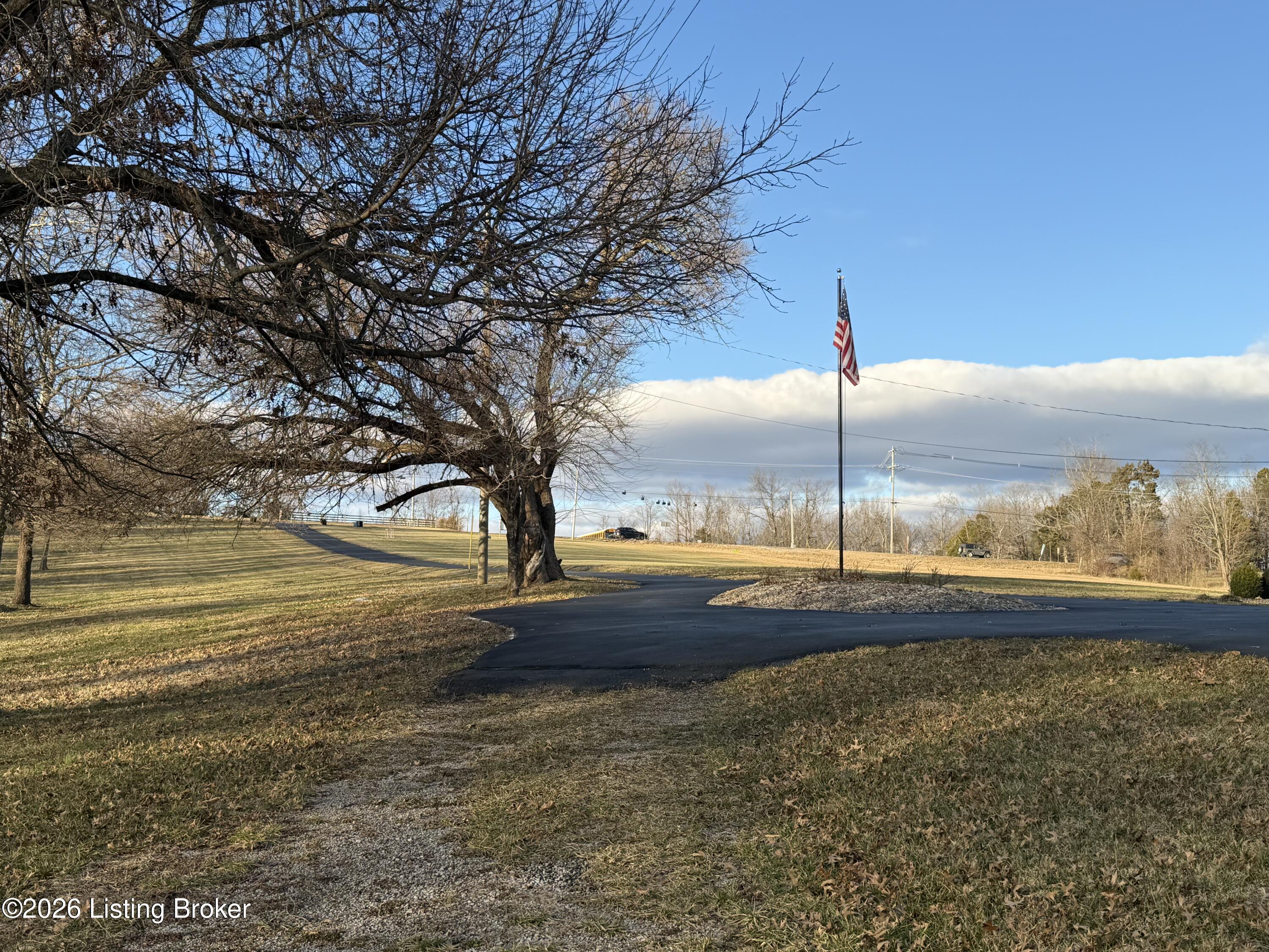 3300 W Highway 22 Property Photo 15
