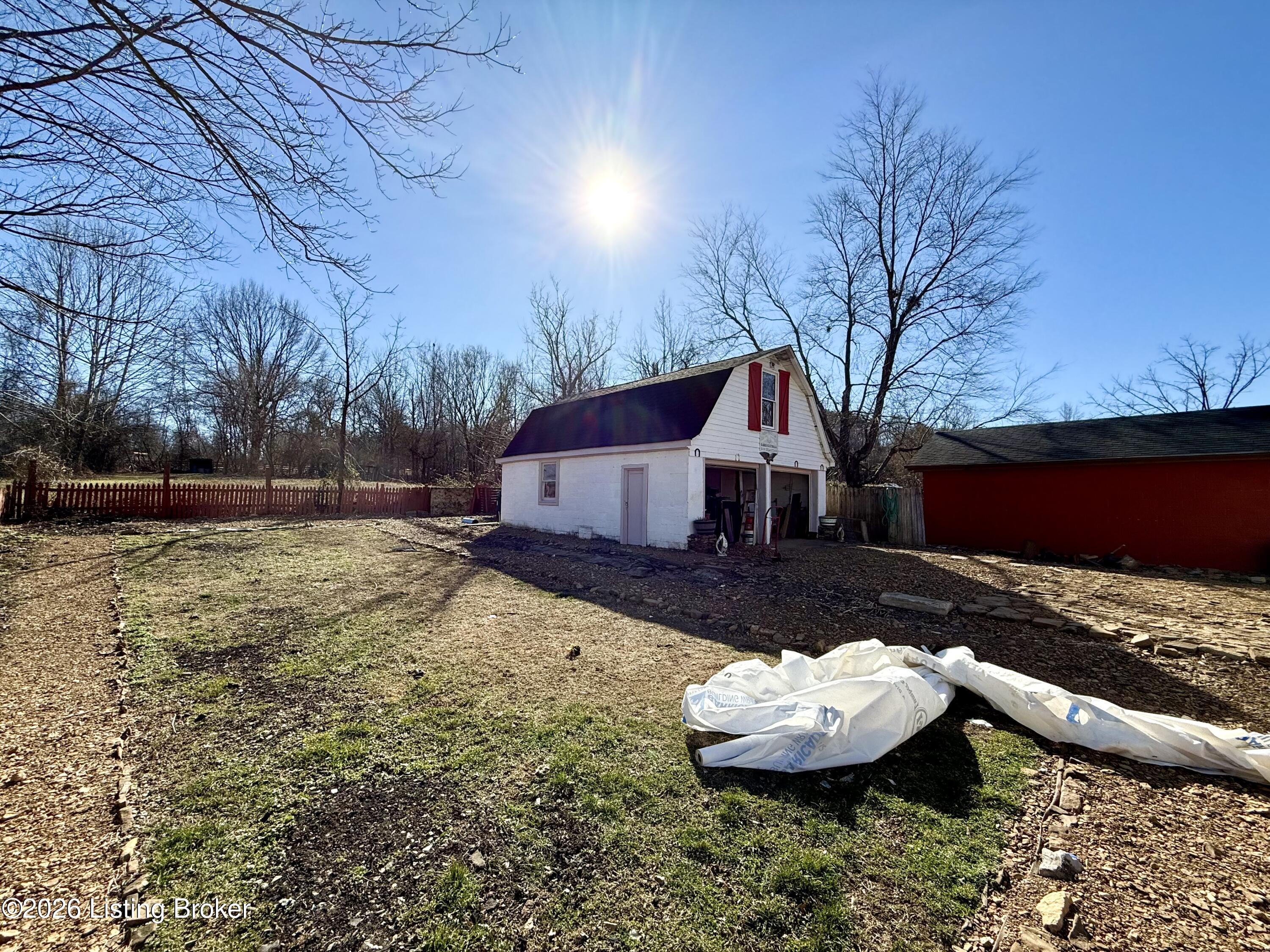 500 Wolf Run Rd Property Photo 4