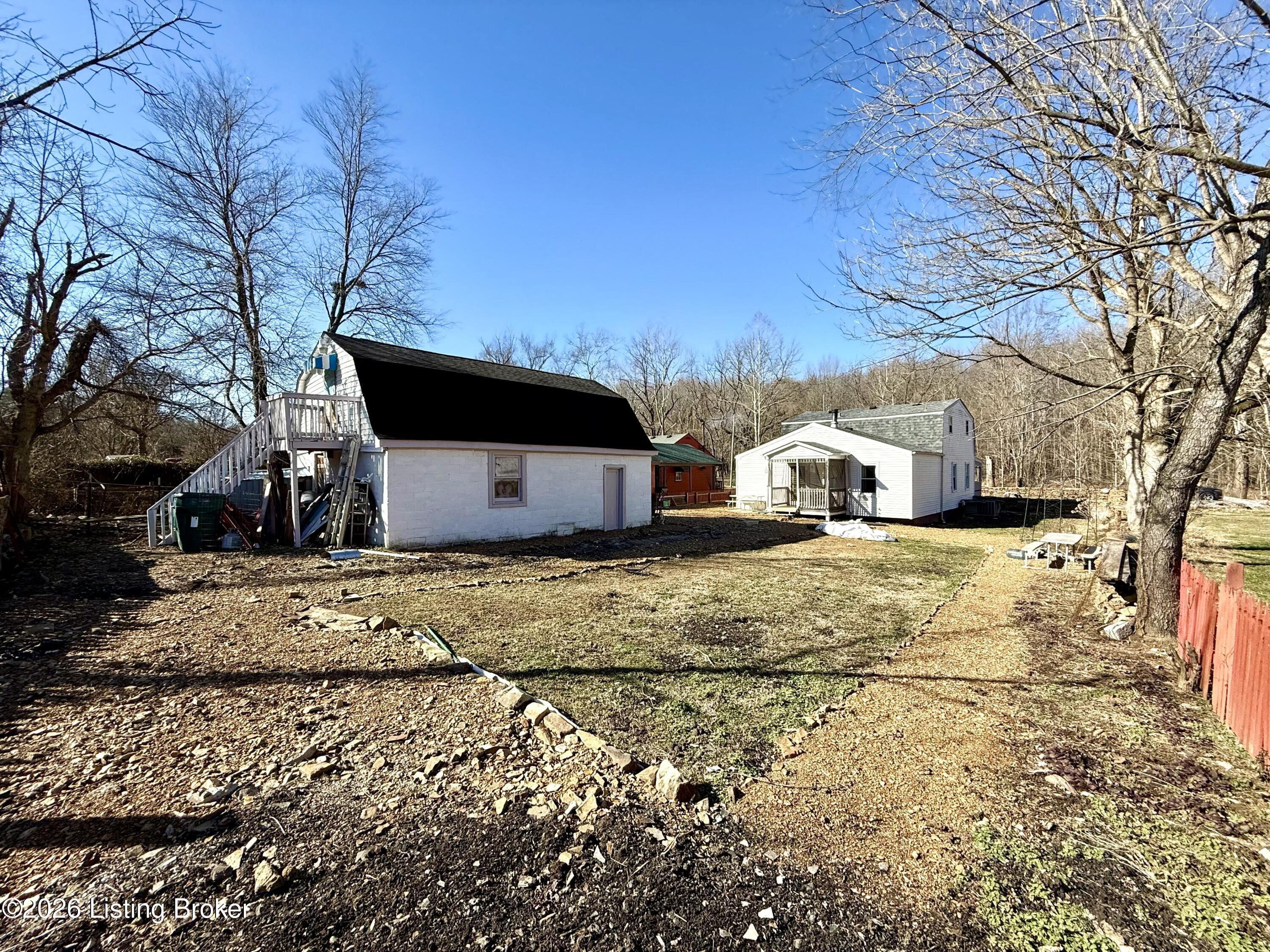500 Wolf Run Rd Property Photo 5