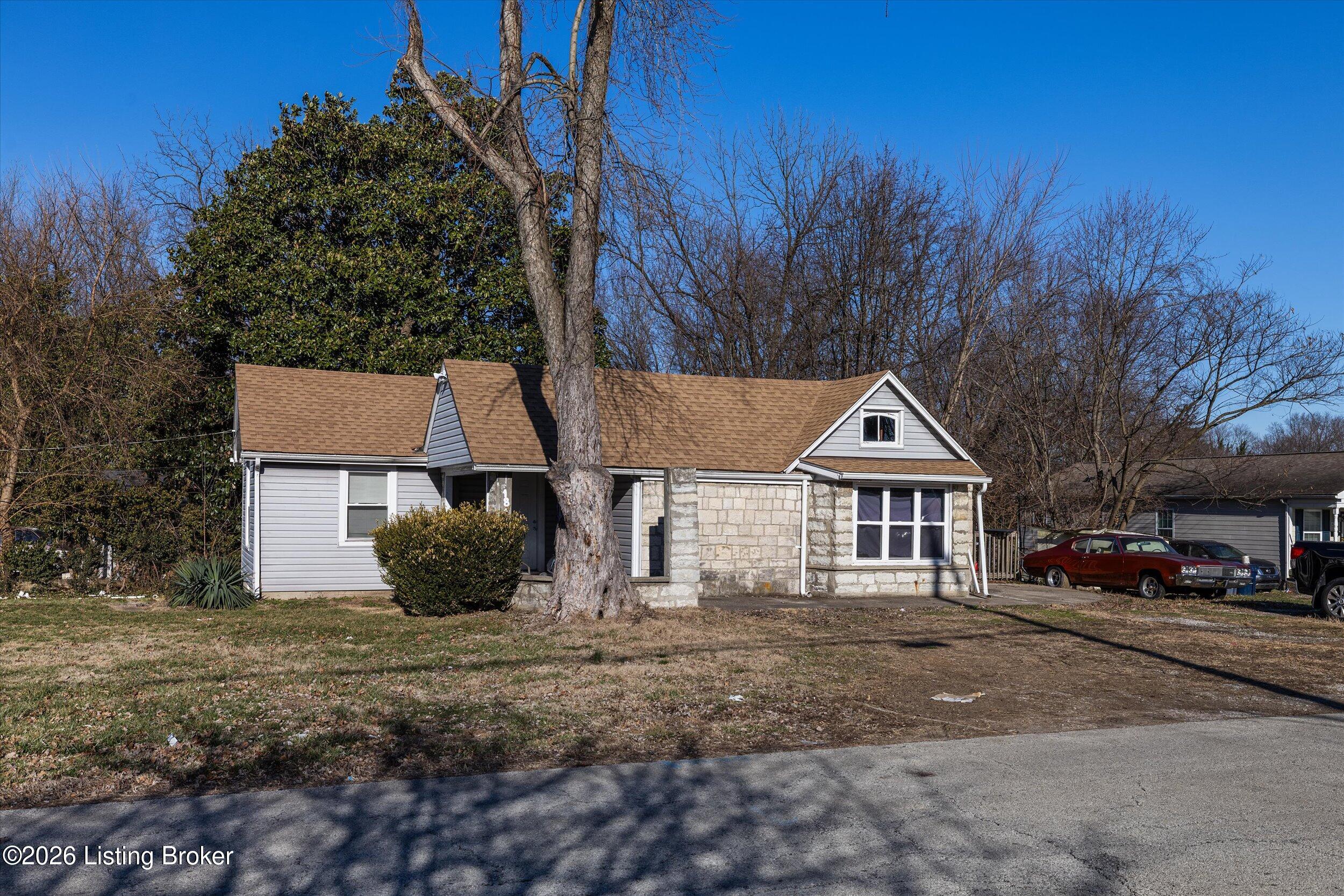 1811 Rockford Ln Property Photo 1