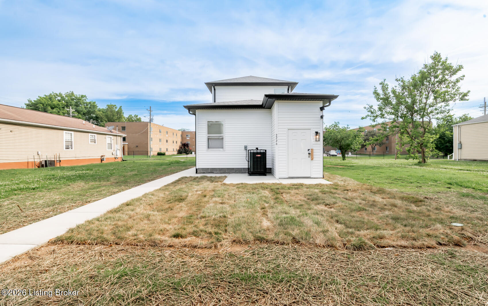2226 Magazine St Property Photo 4