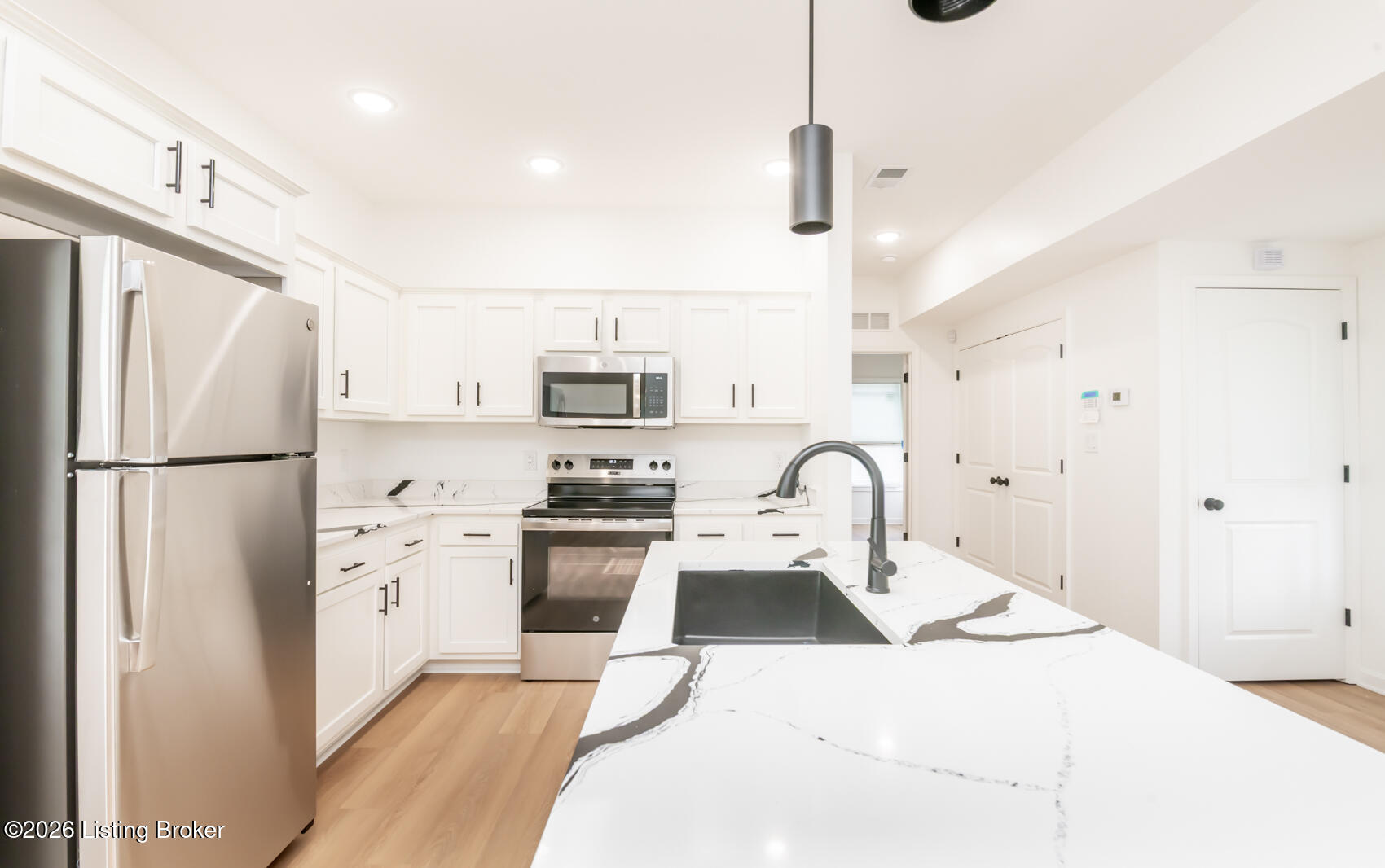 2226 Magazine St Property Photo 14