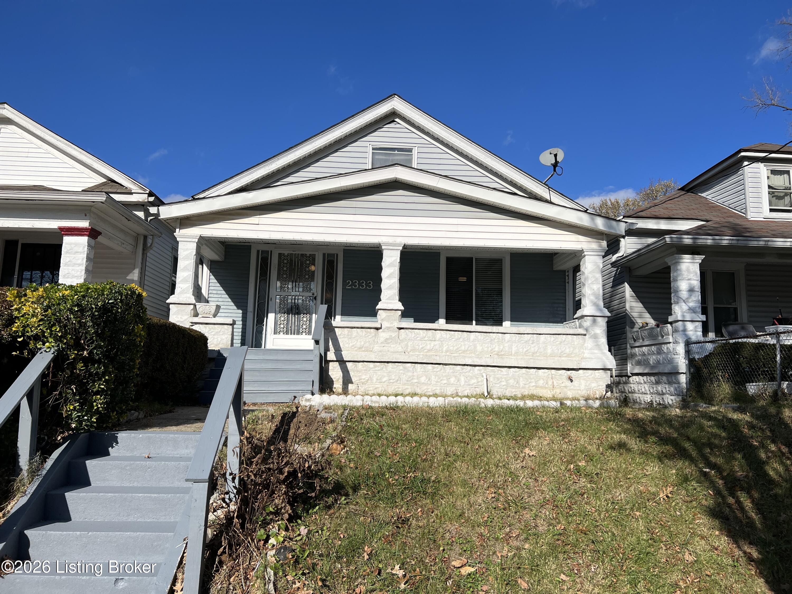 2333 Greenwood Ave Property Photo 1