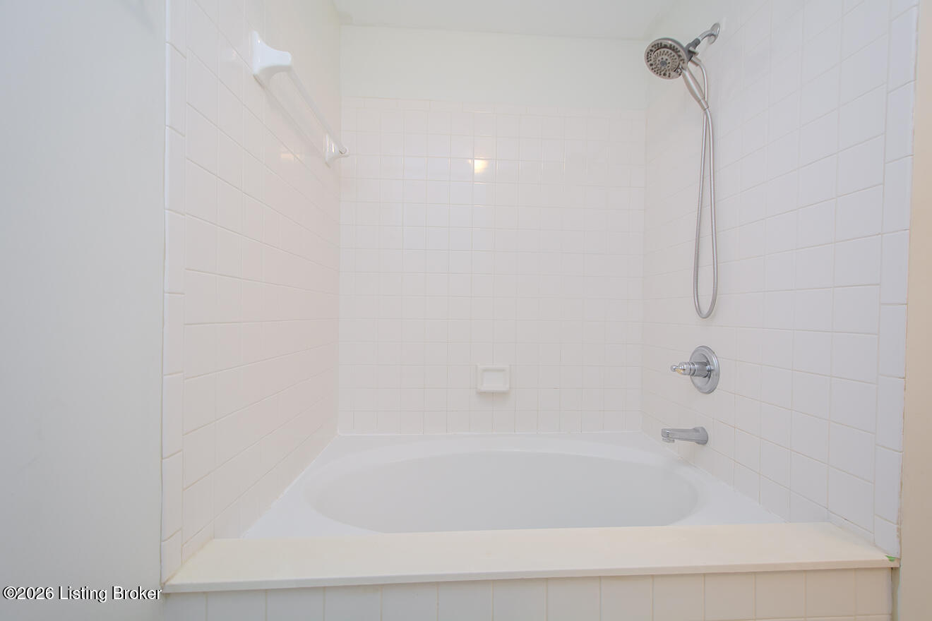 5206 Charlbury Ct Property Photo 47