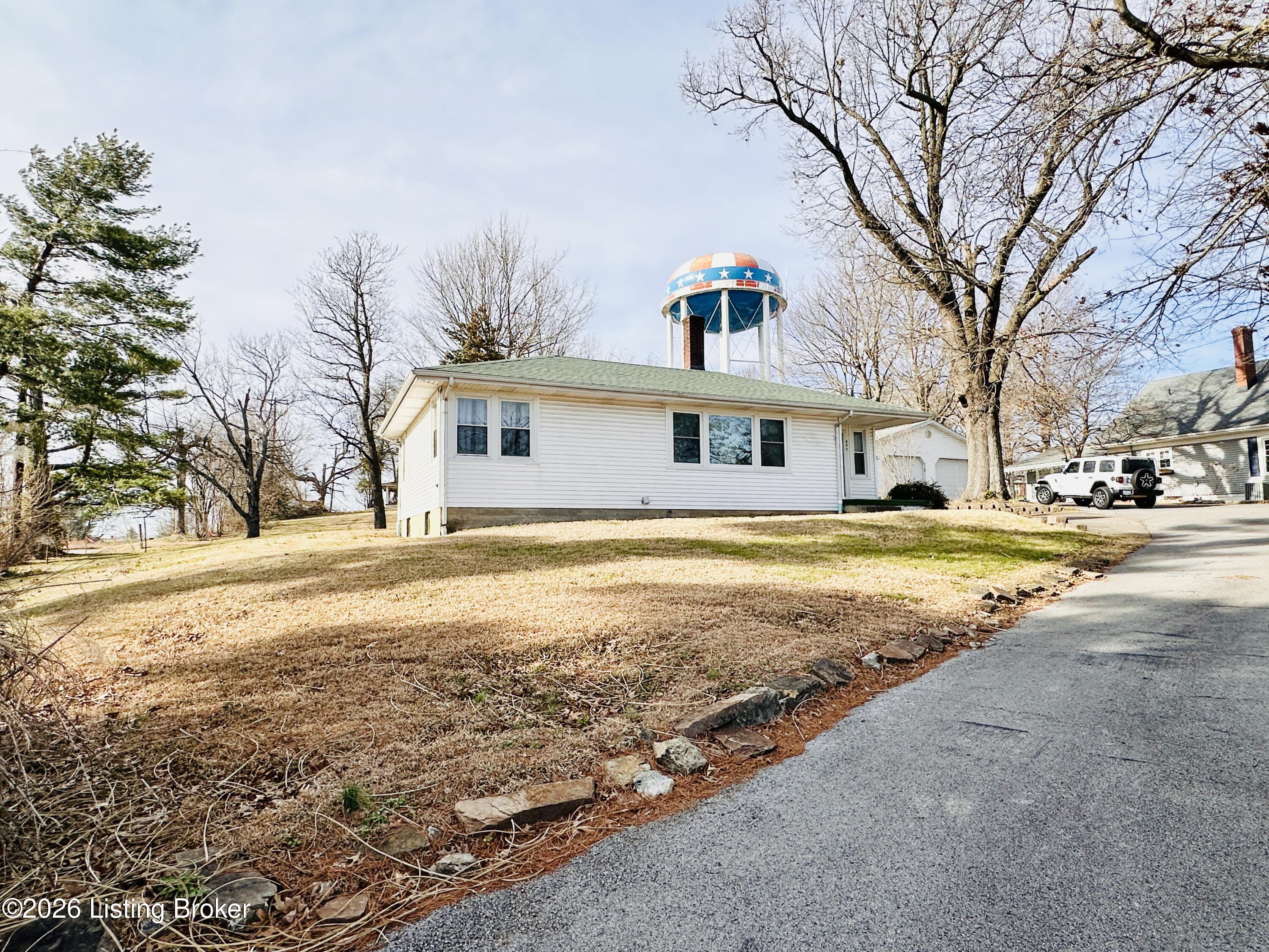 904 Brandenburg Rd Property Photo 5