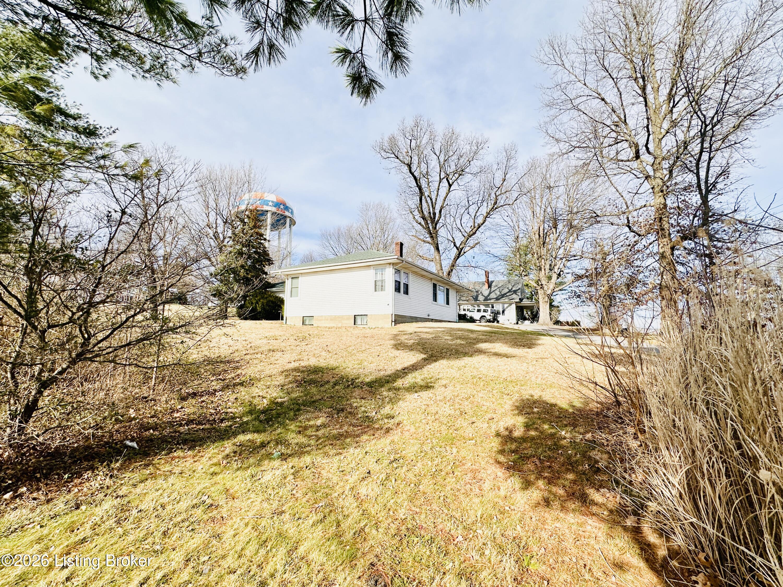 904 Brandenburg Rd Property Photo 9