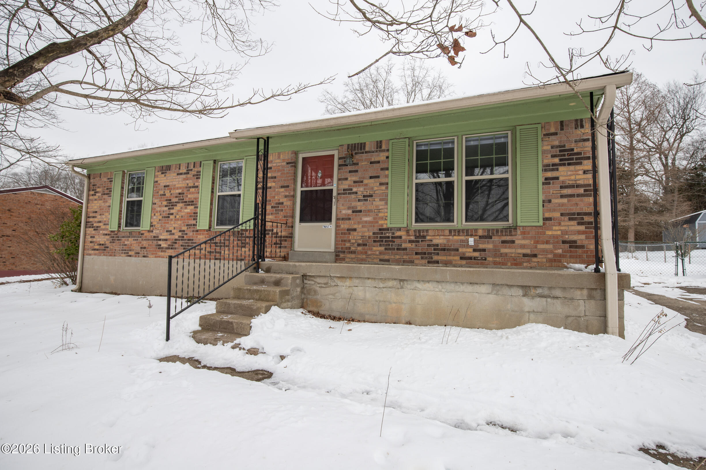 1013 E Mailback Way Property Photo 1
