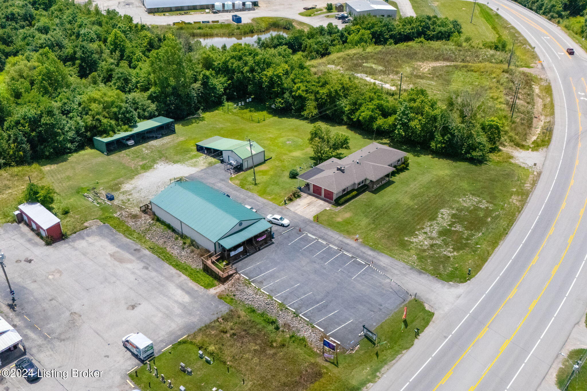605 Cedar Grove Rd Property Photo 1