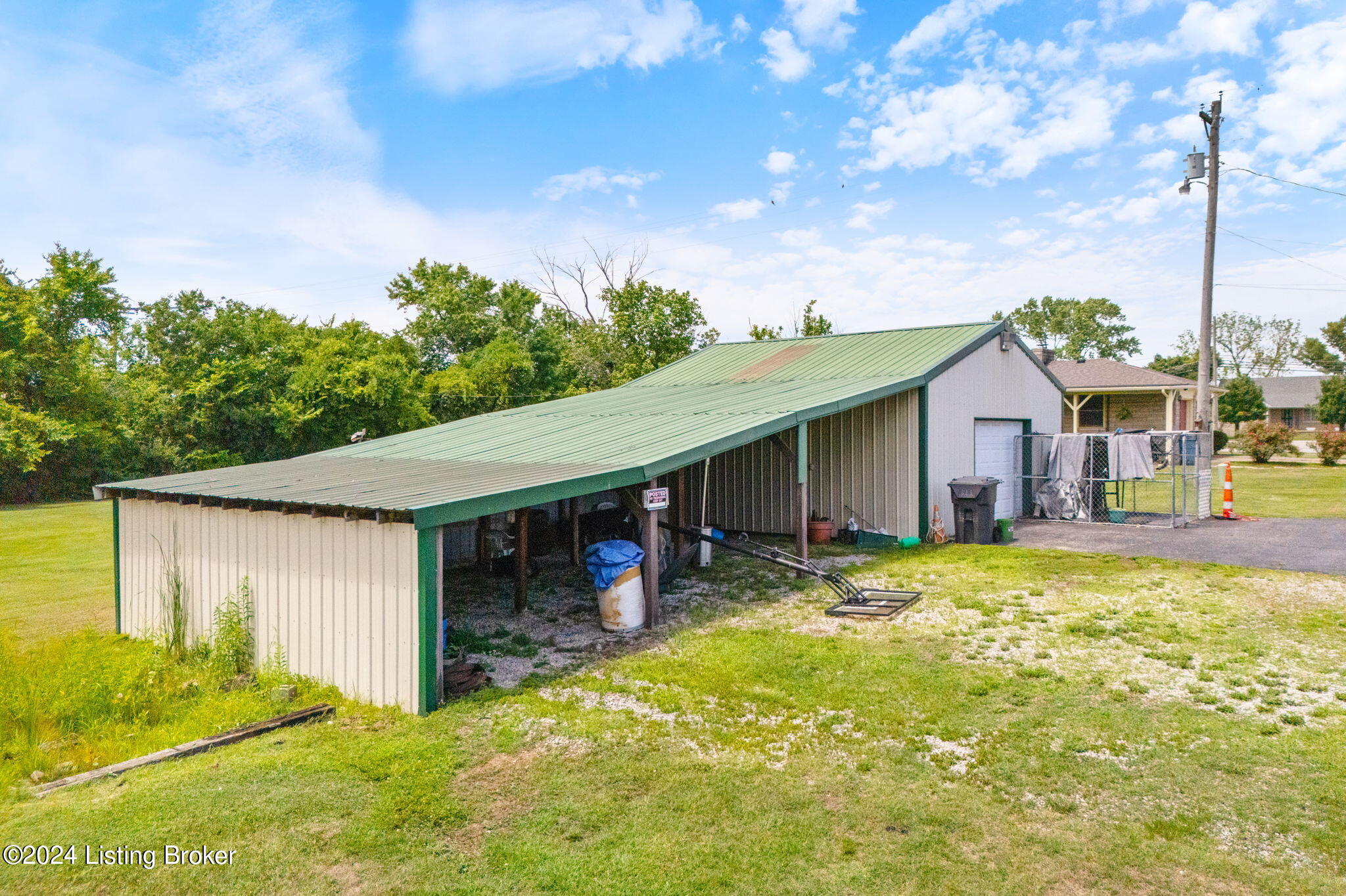 605 Cedar Grove Rd Property Photo 6