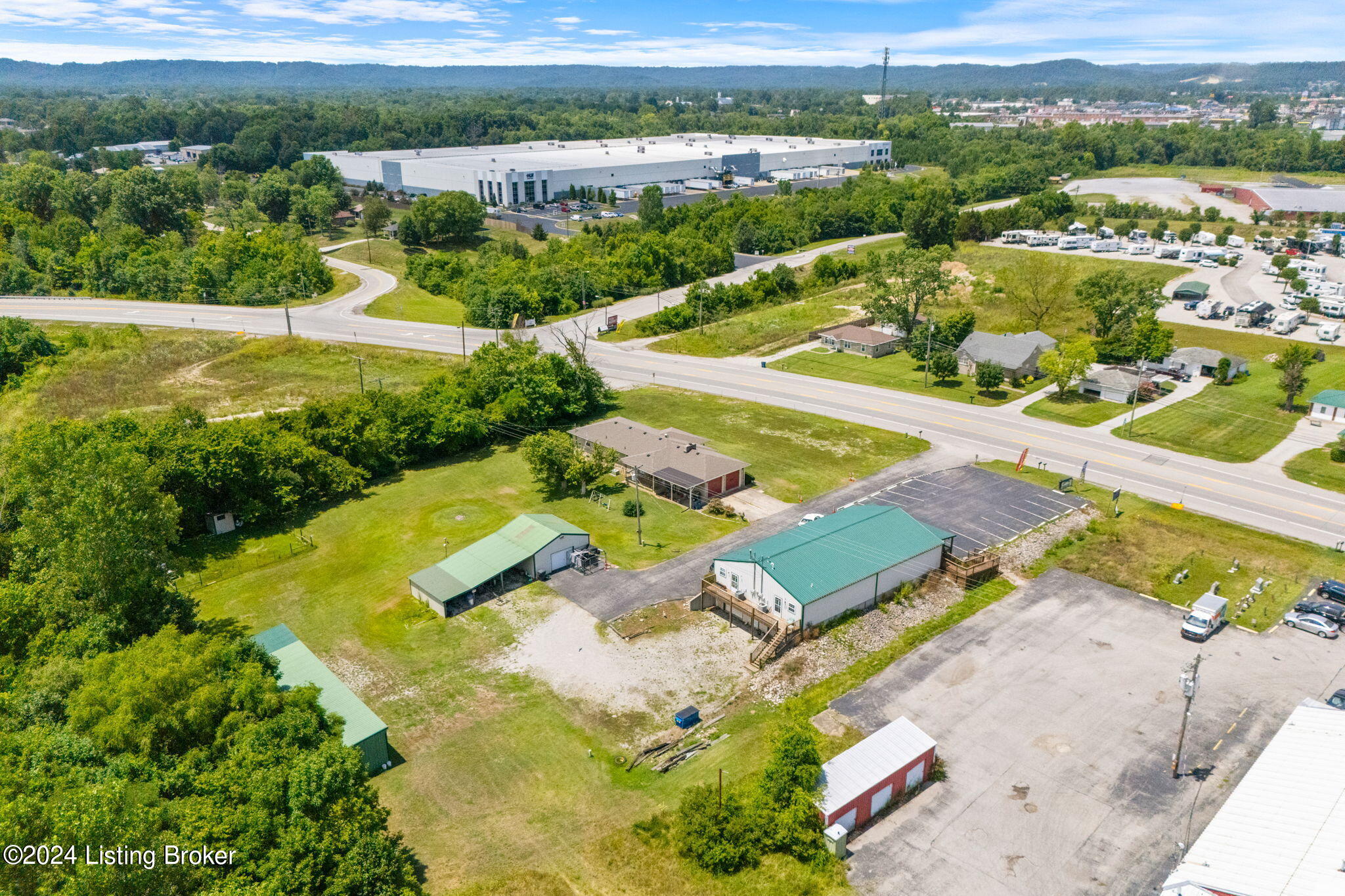 605 Cedar Grove Rd Property Photo 11