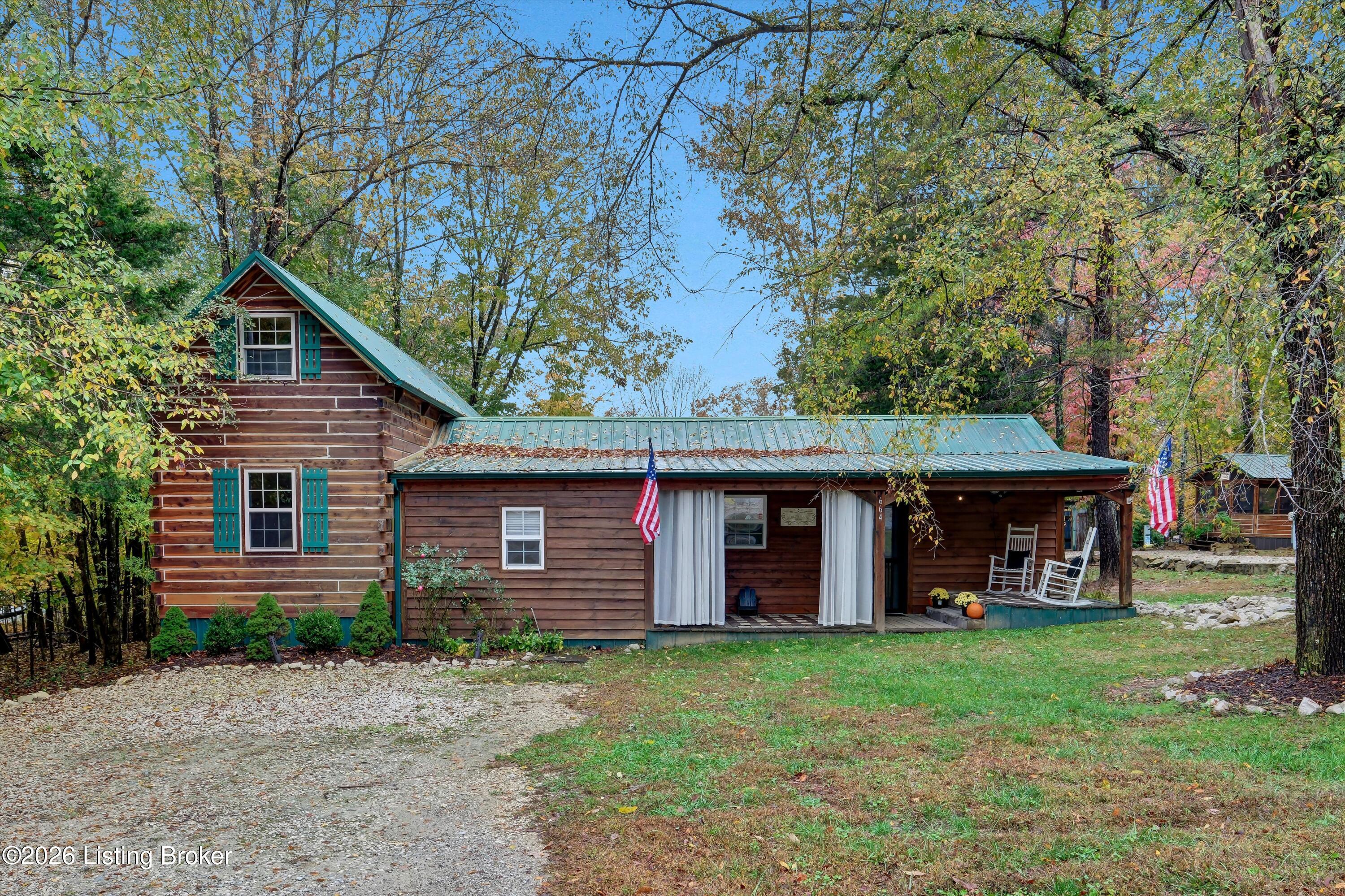 664 Pine Hurst Bay Property Photo 1