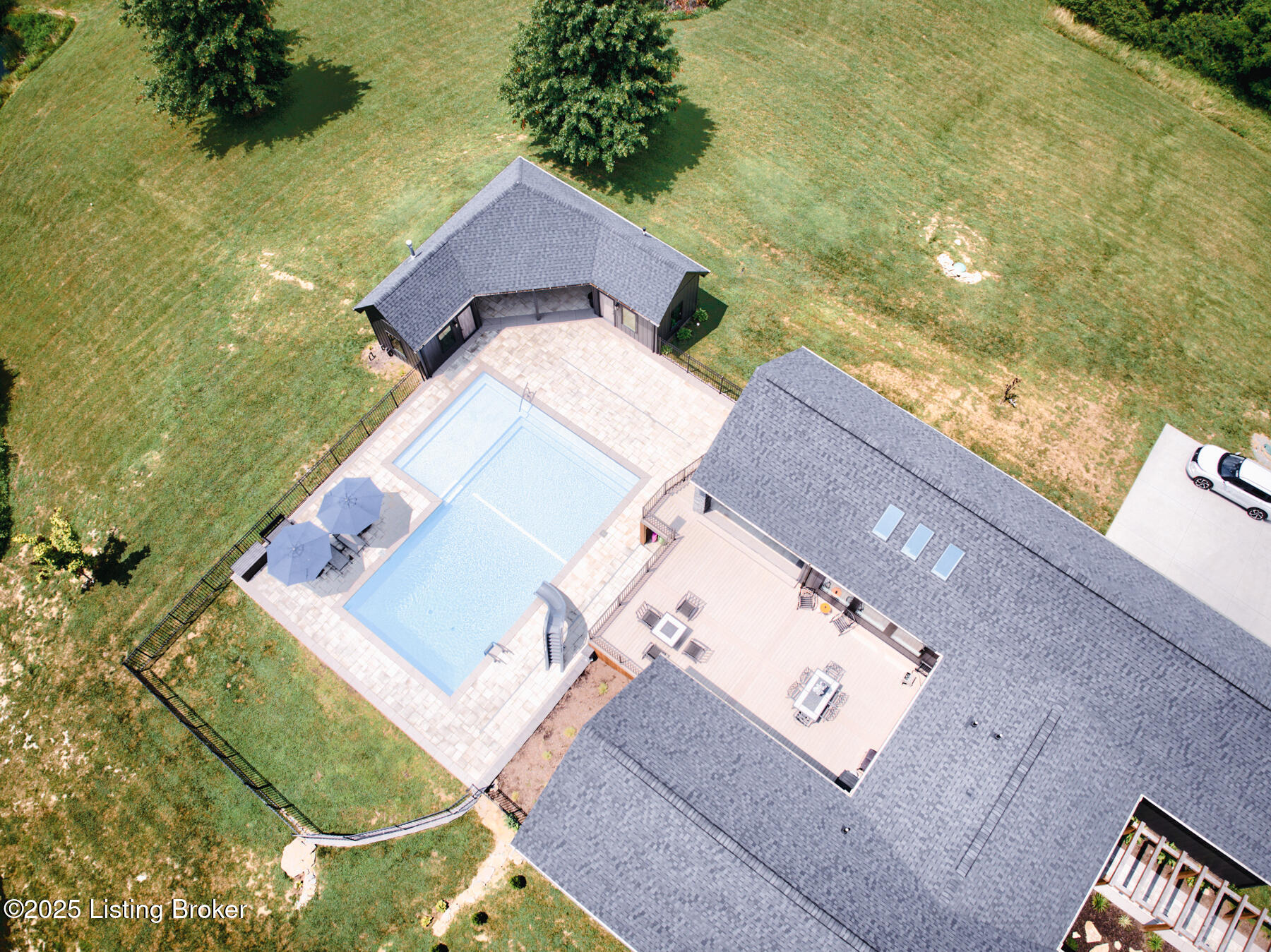 199 Allen Place East Property Photo 85