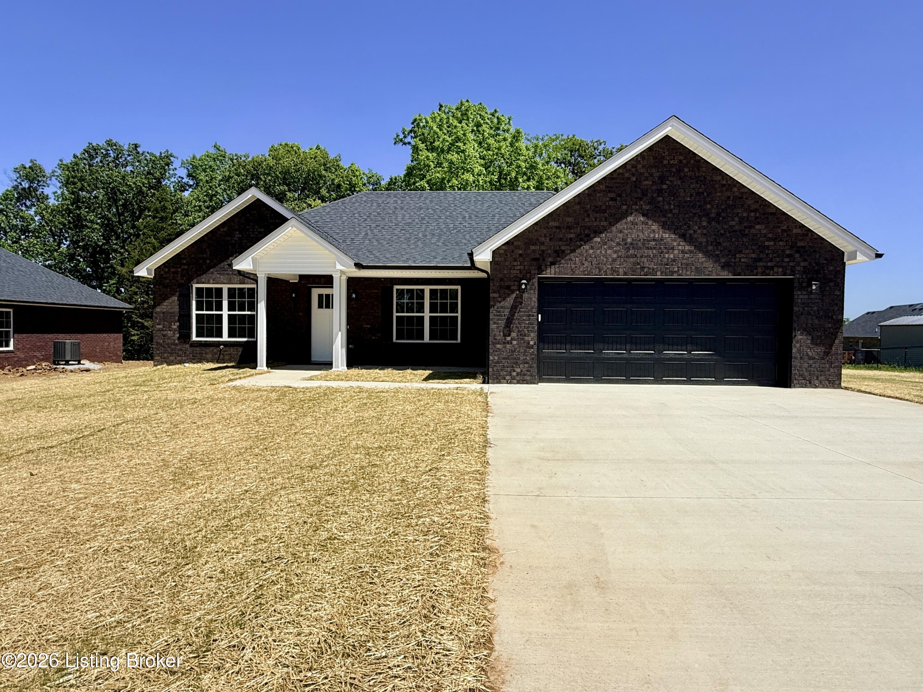 210 Tulip Dr Property Photo 1