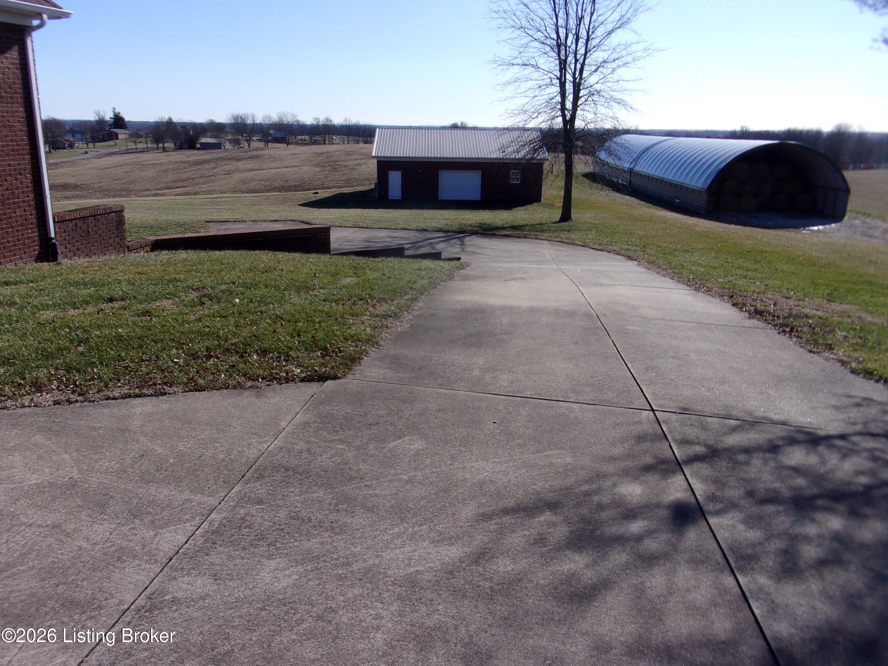 4085 Lawrenceburg Rd Property Photo 4