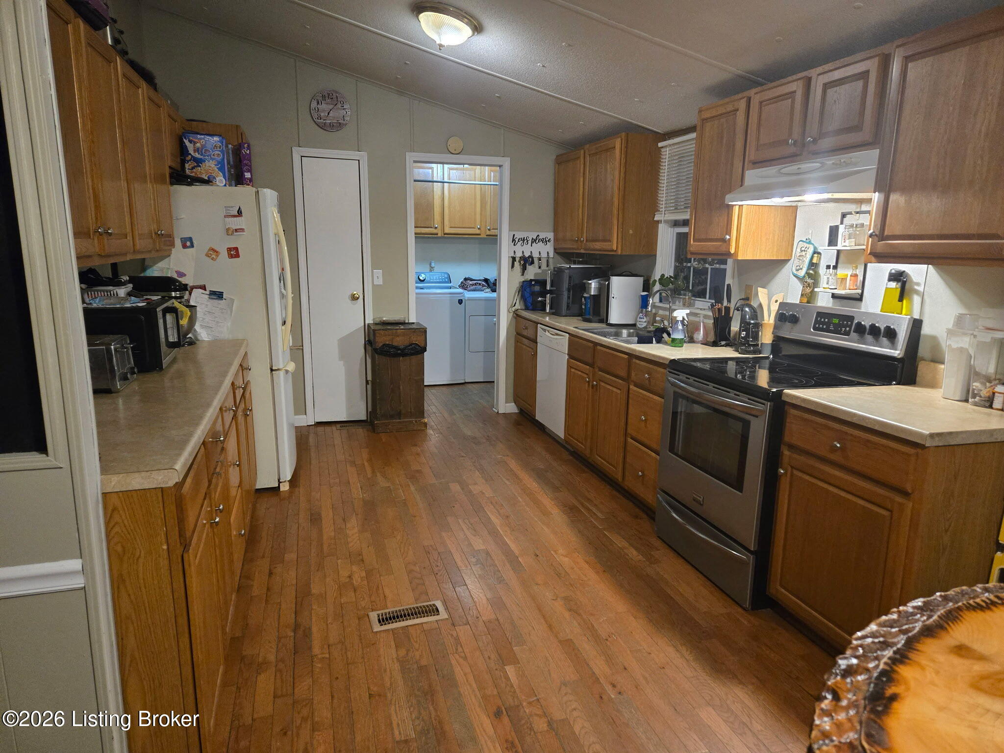 1050 Green Valley Ranch Rd Property Photo 4
