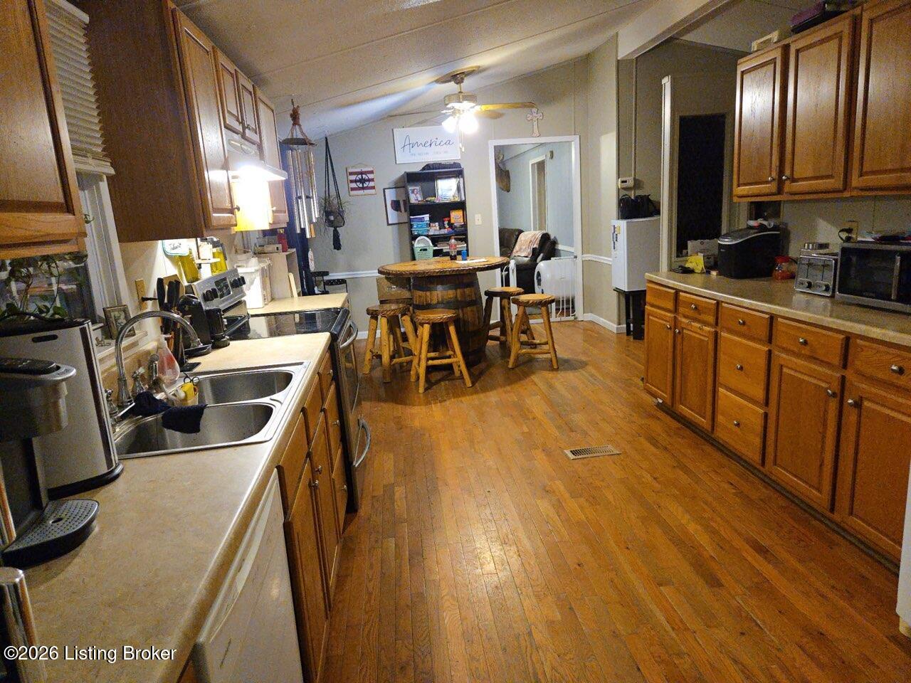 1050 Green Valley Ranch Rd Property Photo 5