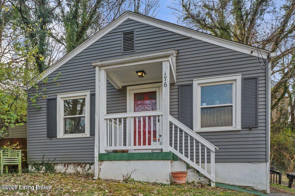 176 N Ewing Ave Property Photo 1