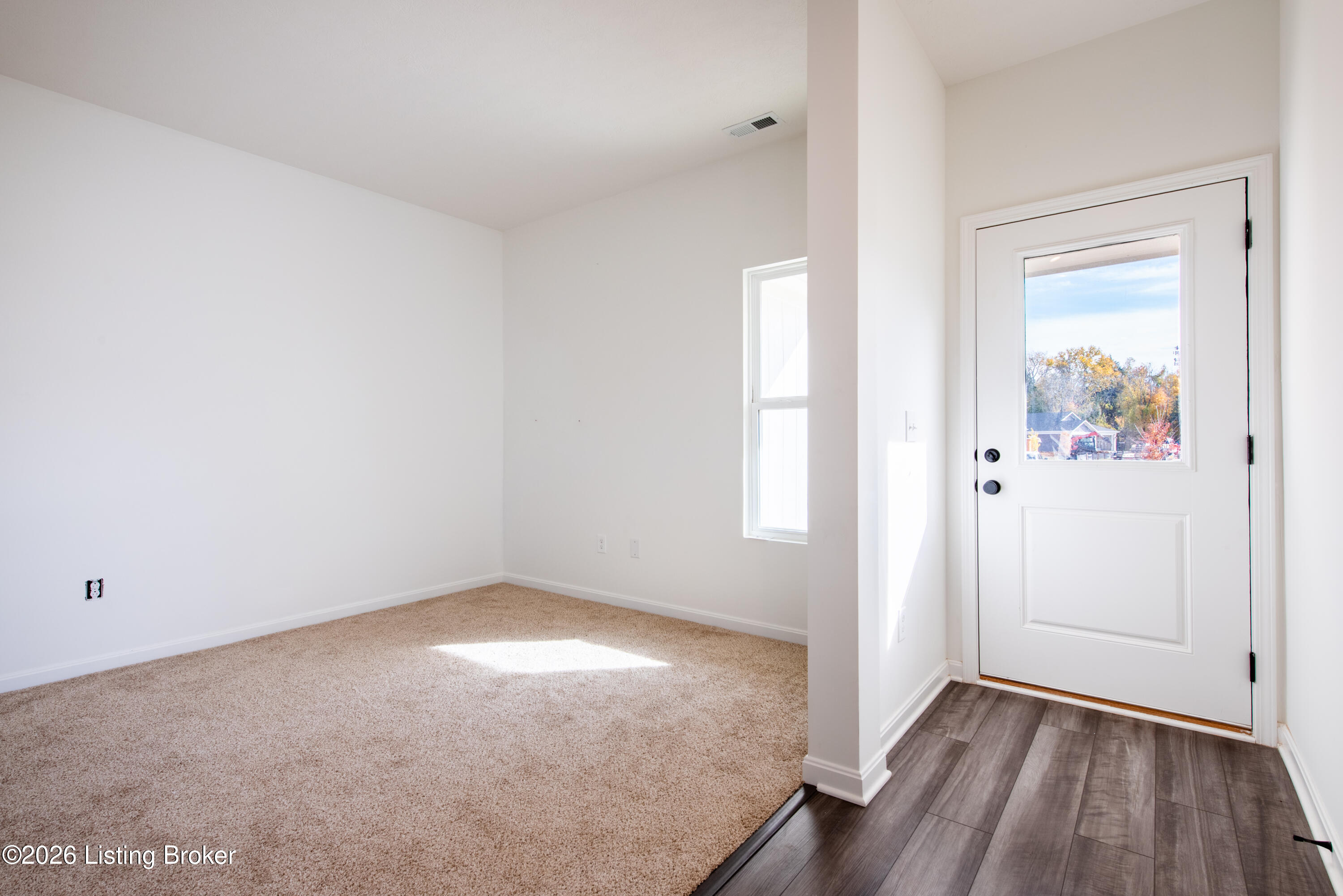 10029 Windcrest Farms Ln Property Photo 5